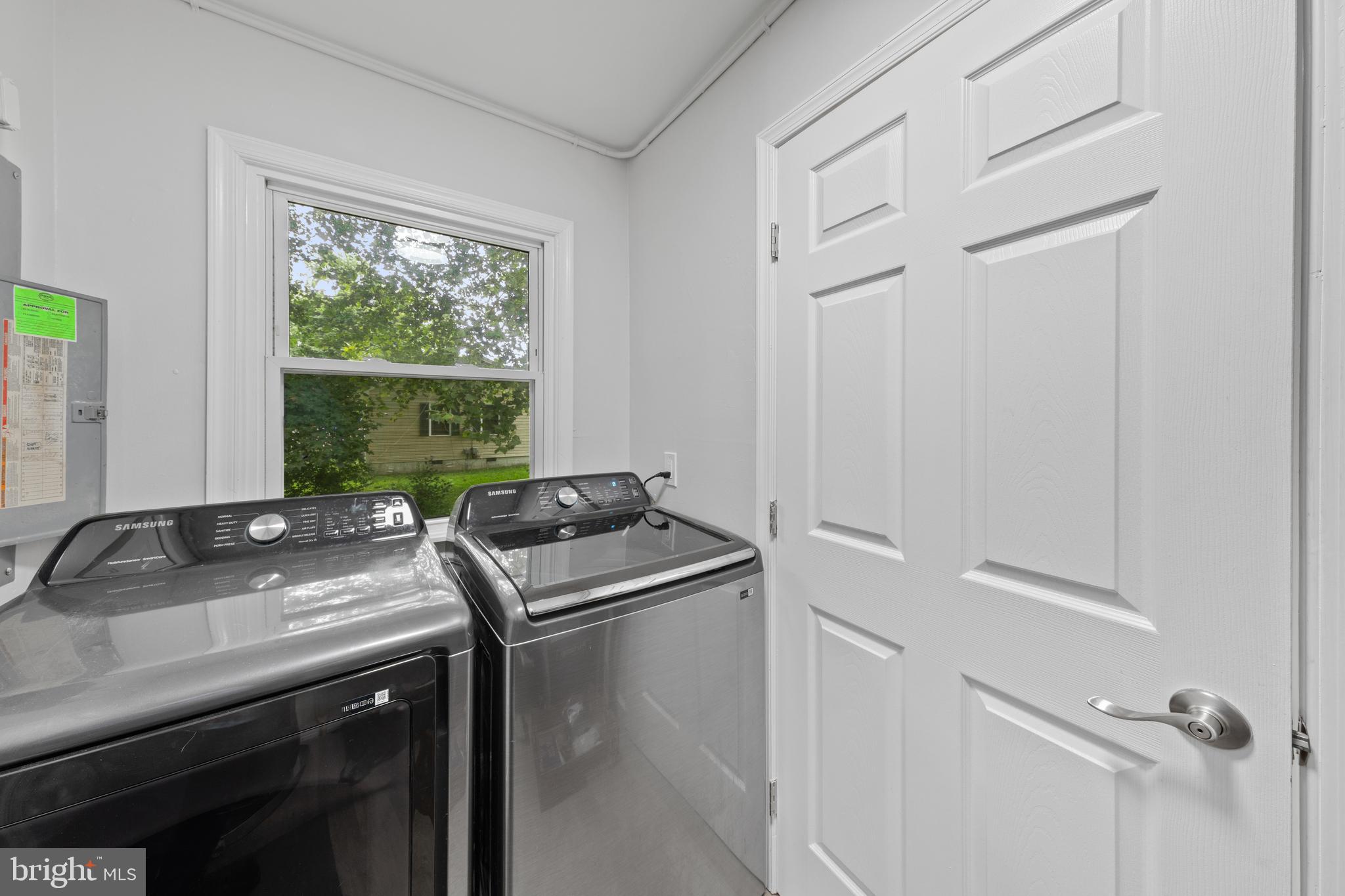 EDGEWOOD PARK - Residential