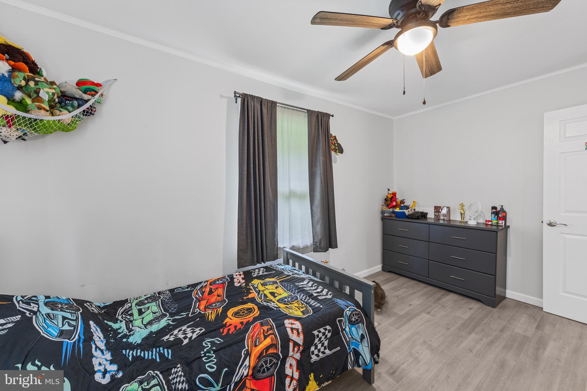 EDGEWOOD PARK - Residential