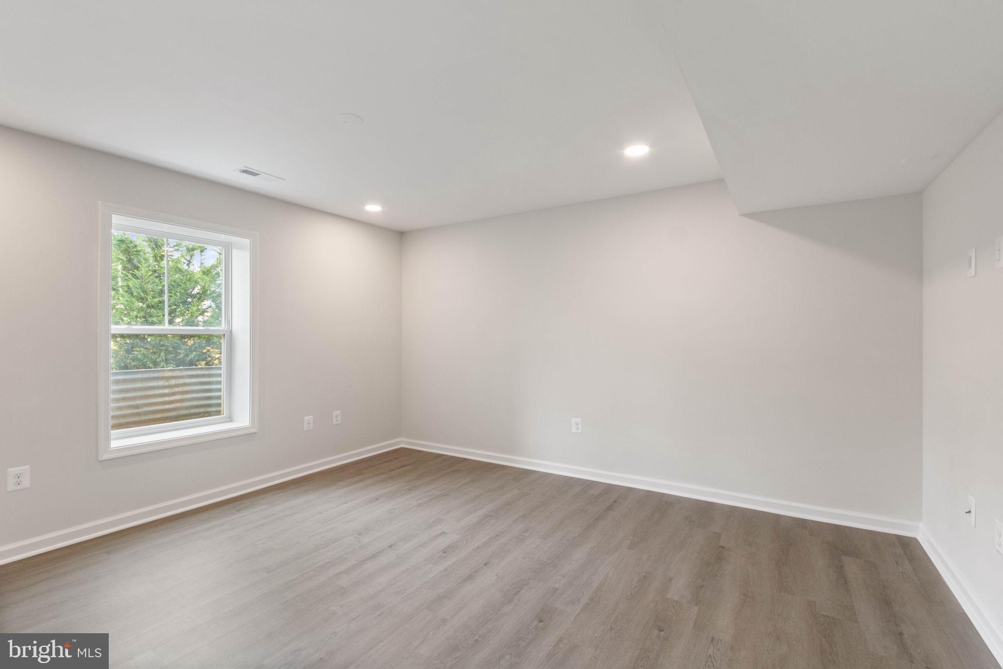 FAWN LAKE - Residential