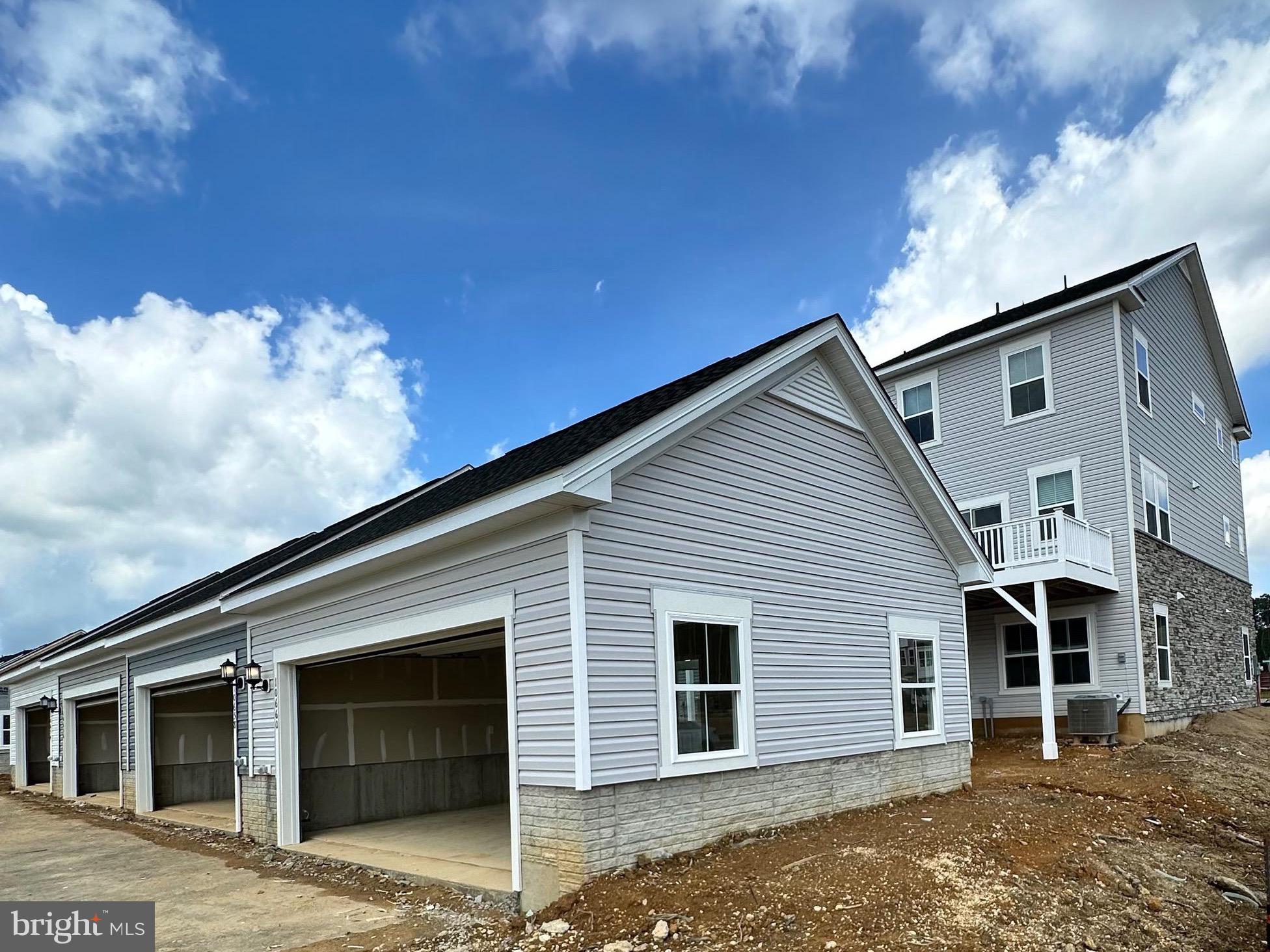 ST CHARLES - Residential