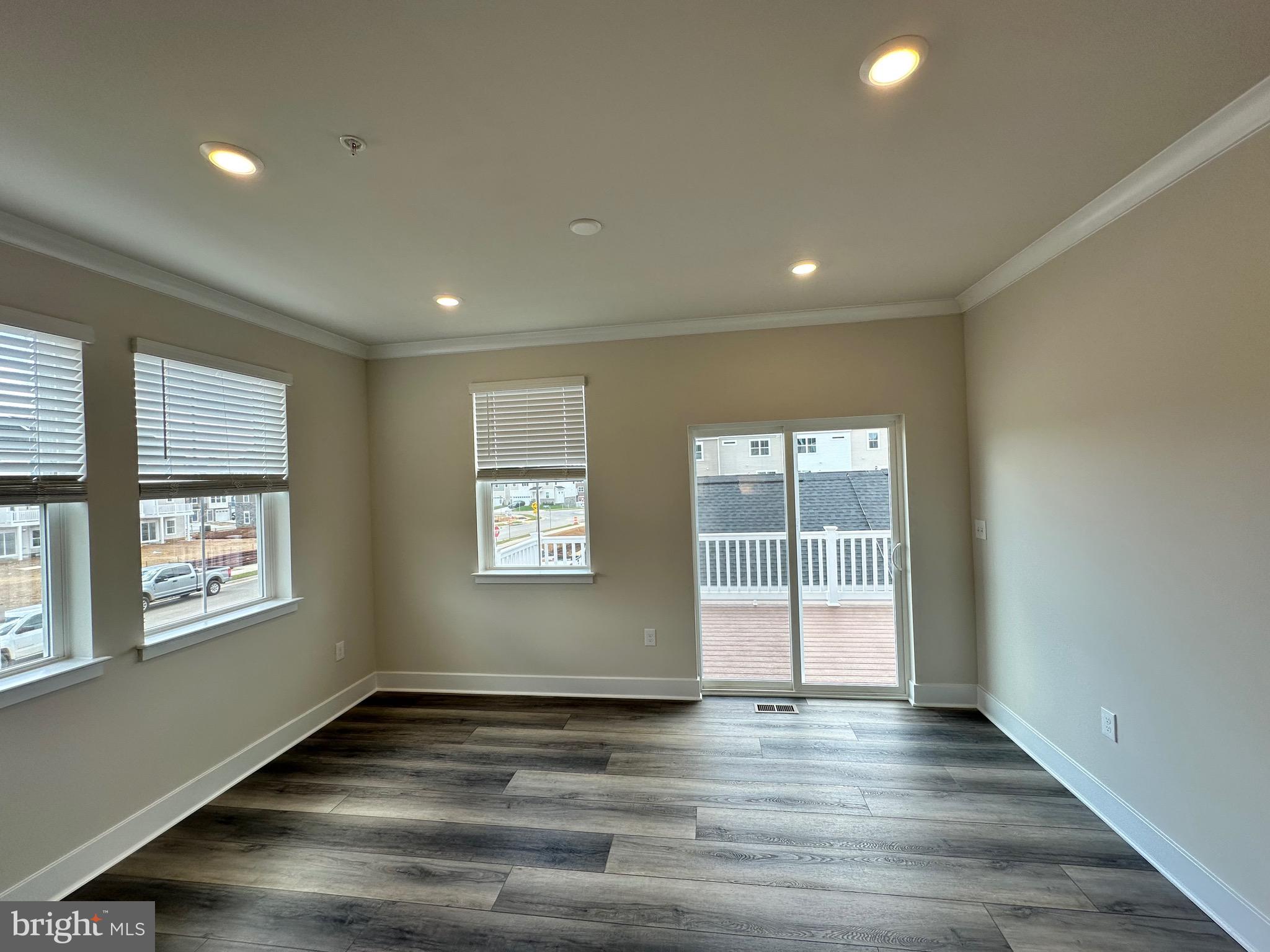 ST CHARLES - Residential