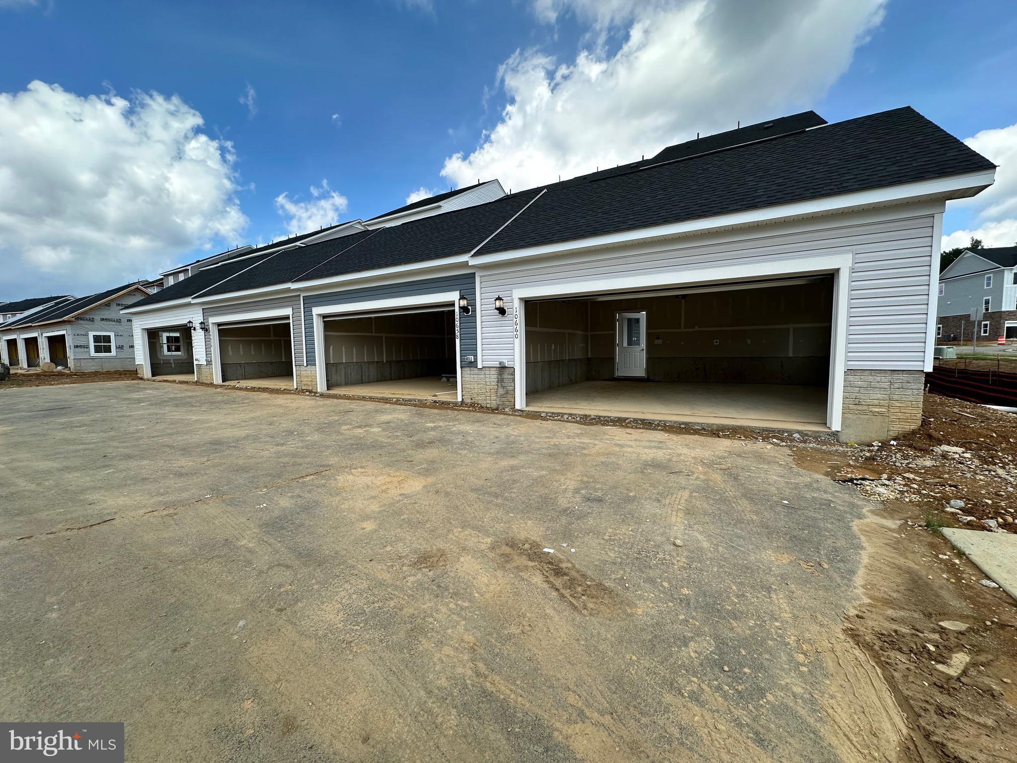 ST CHARLES - Residential