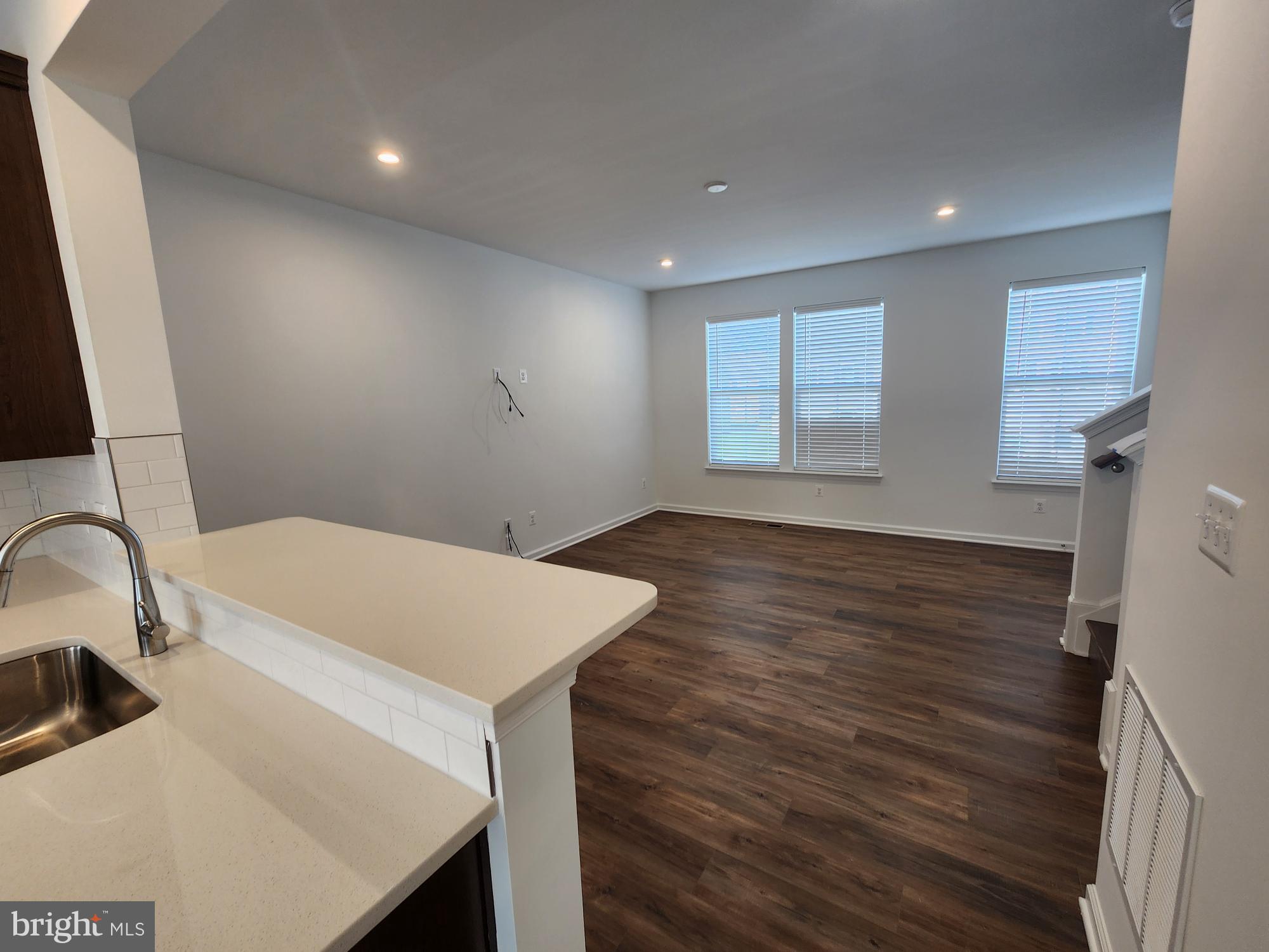 MARTINSBURG STATION - Residential Lease