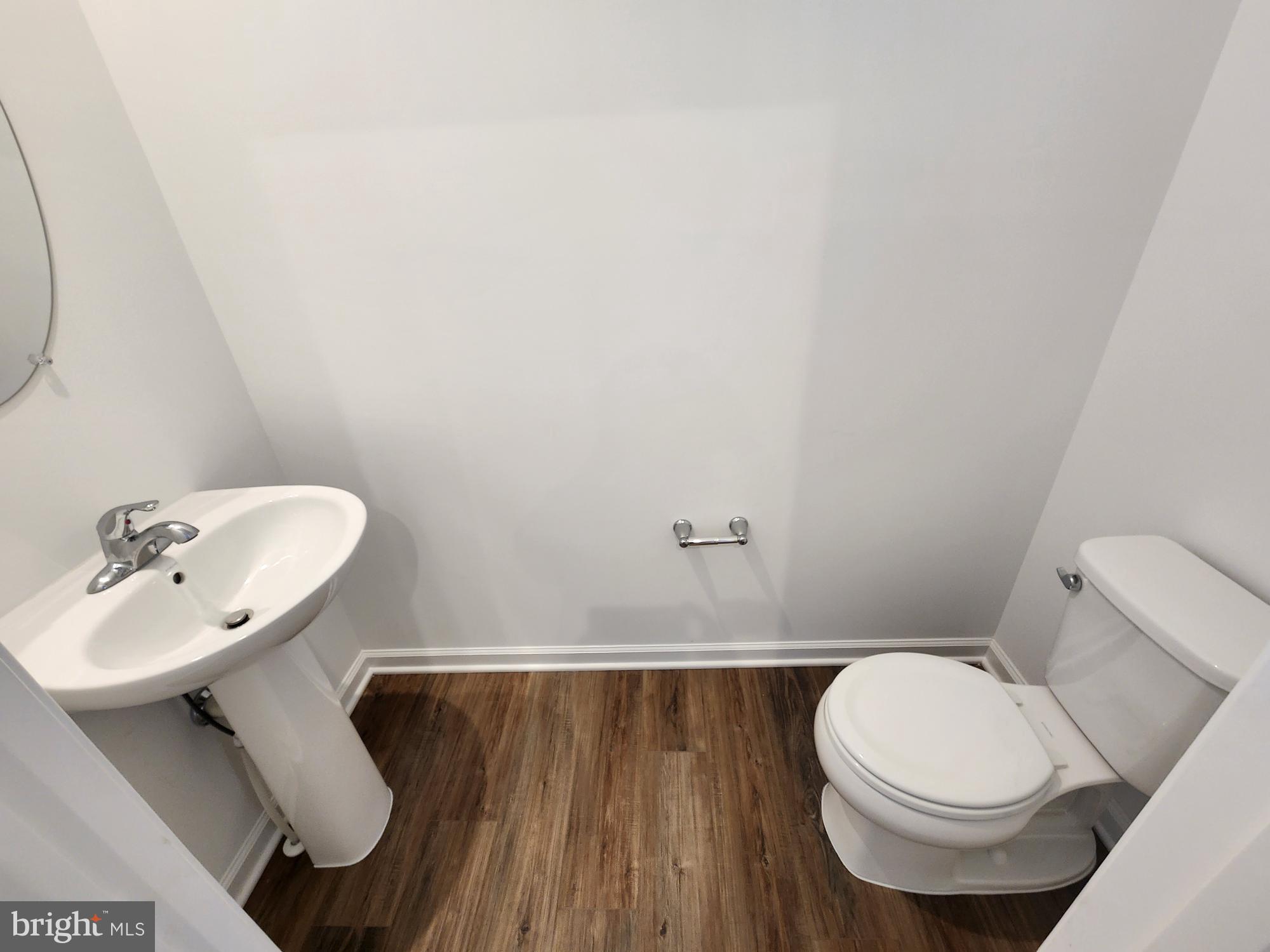 MARTINSBURG STATION - Residential Lease