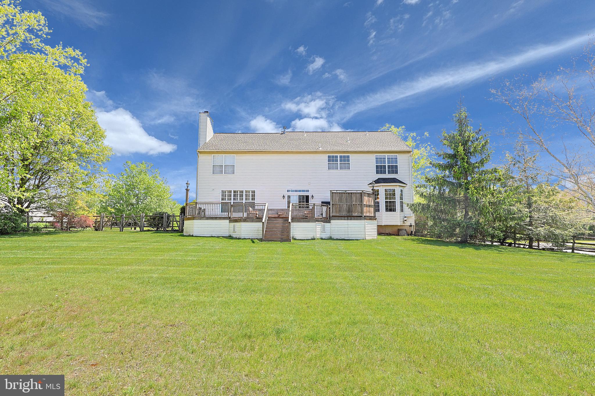 BRADFORD WOODS - Residential