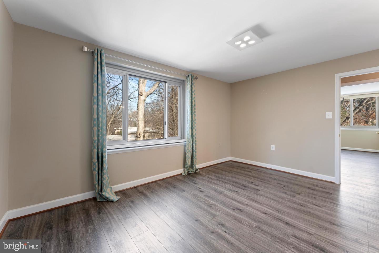 BRIARWOOD COURT - Residential