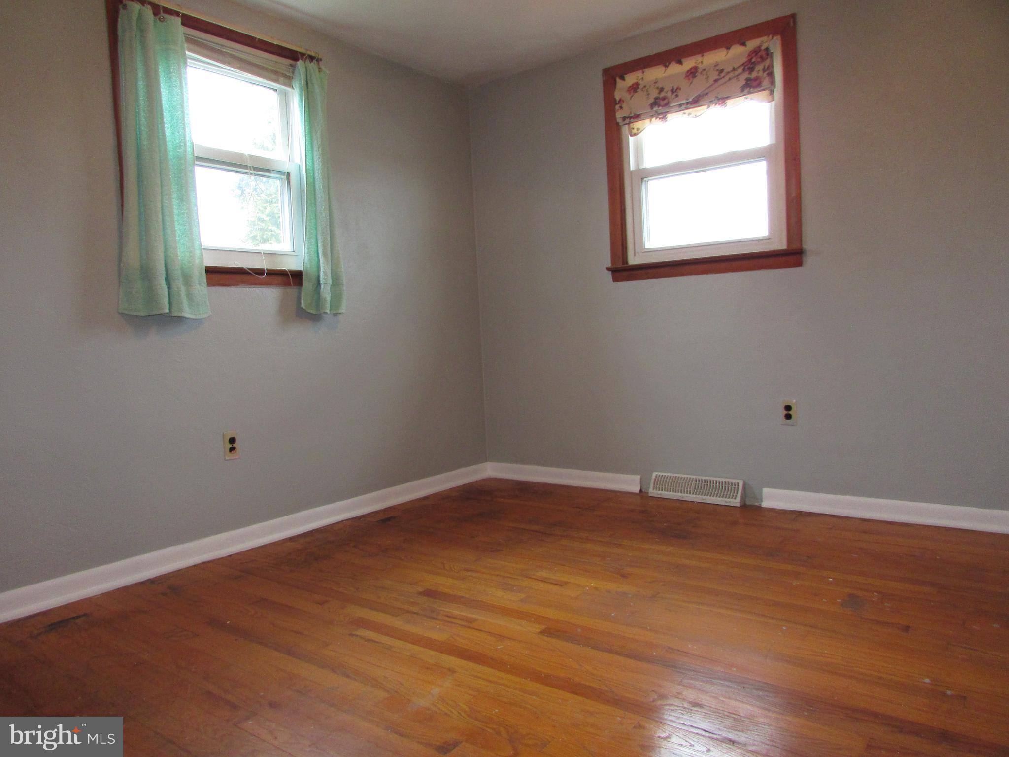 EAST MANCHESTER TWP. - Residential