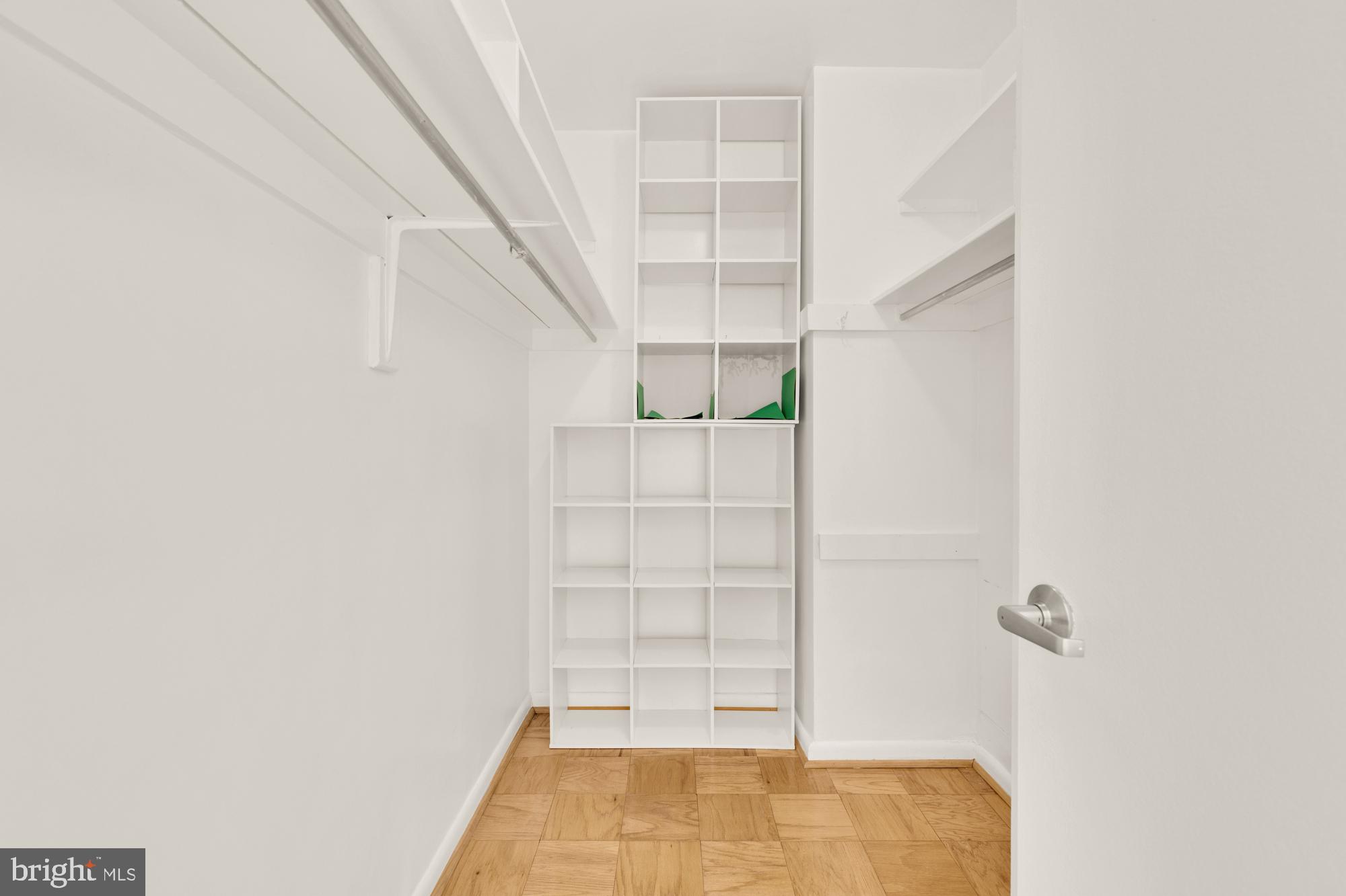 THE KENWOOD - Residential