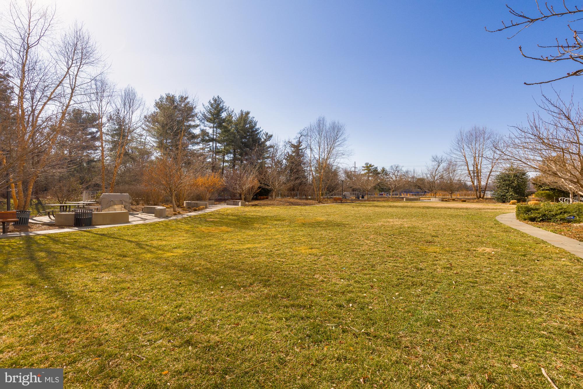 THE KENWOOD - Residential