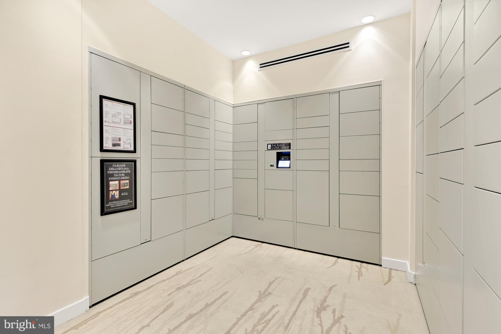 THE KENWOOD - Residential