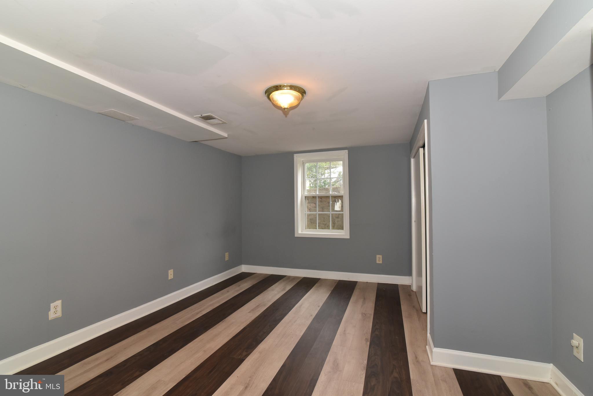 SPRINGFIELD - Residential