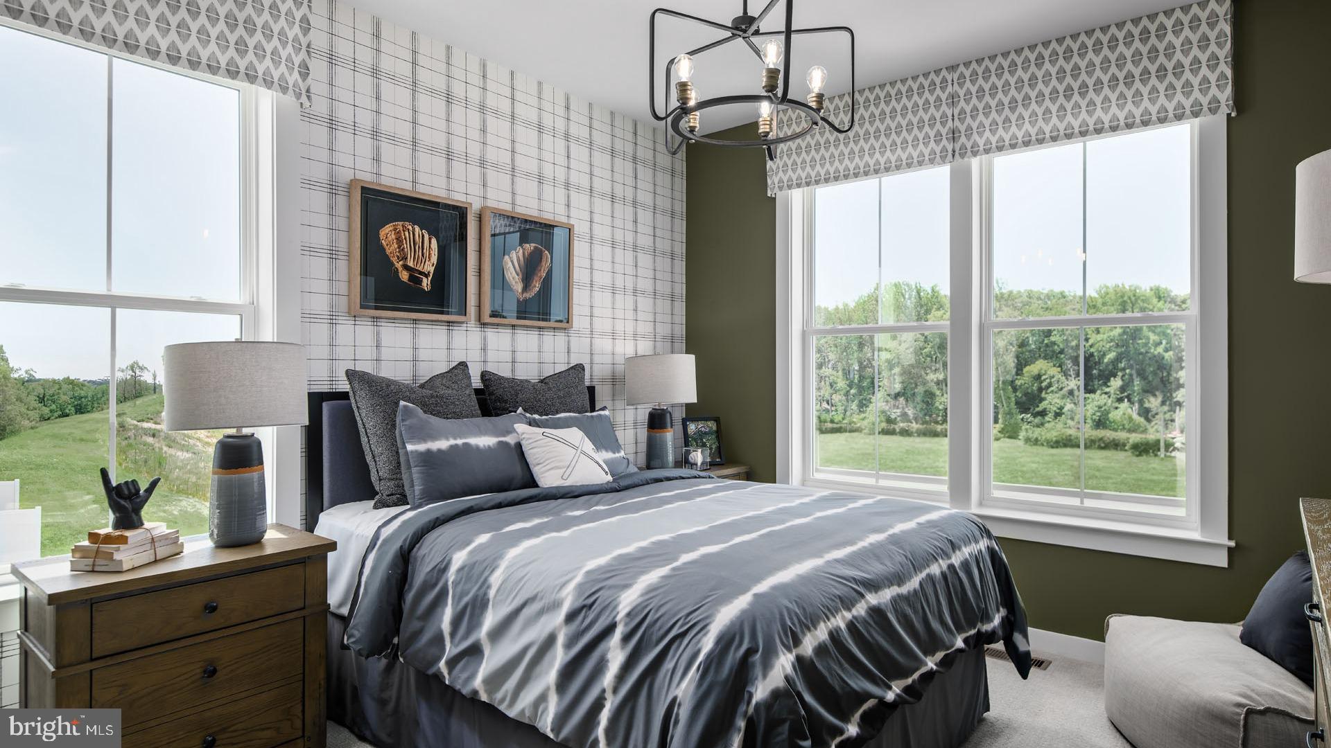 SOUTH LAKE - Residential