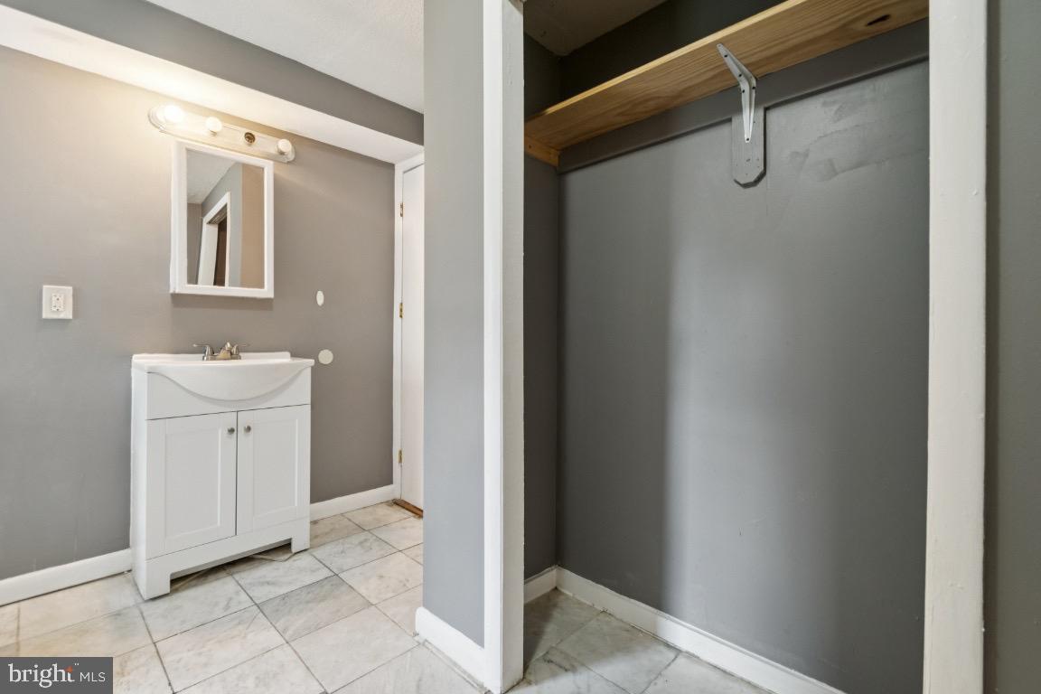 MOUNT CLARE - Residential