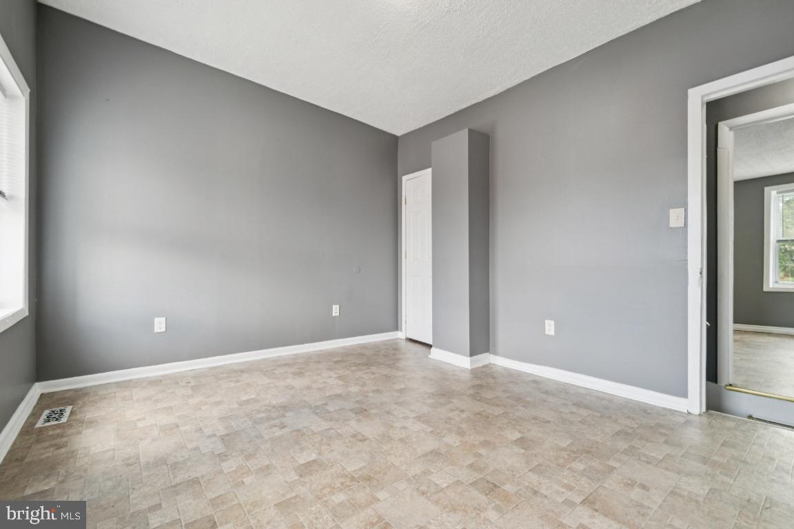 MOUNT CLARE - Residential