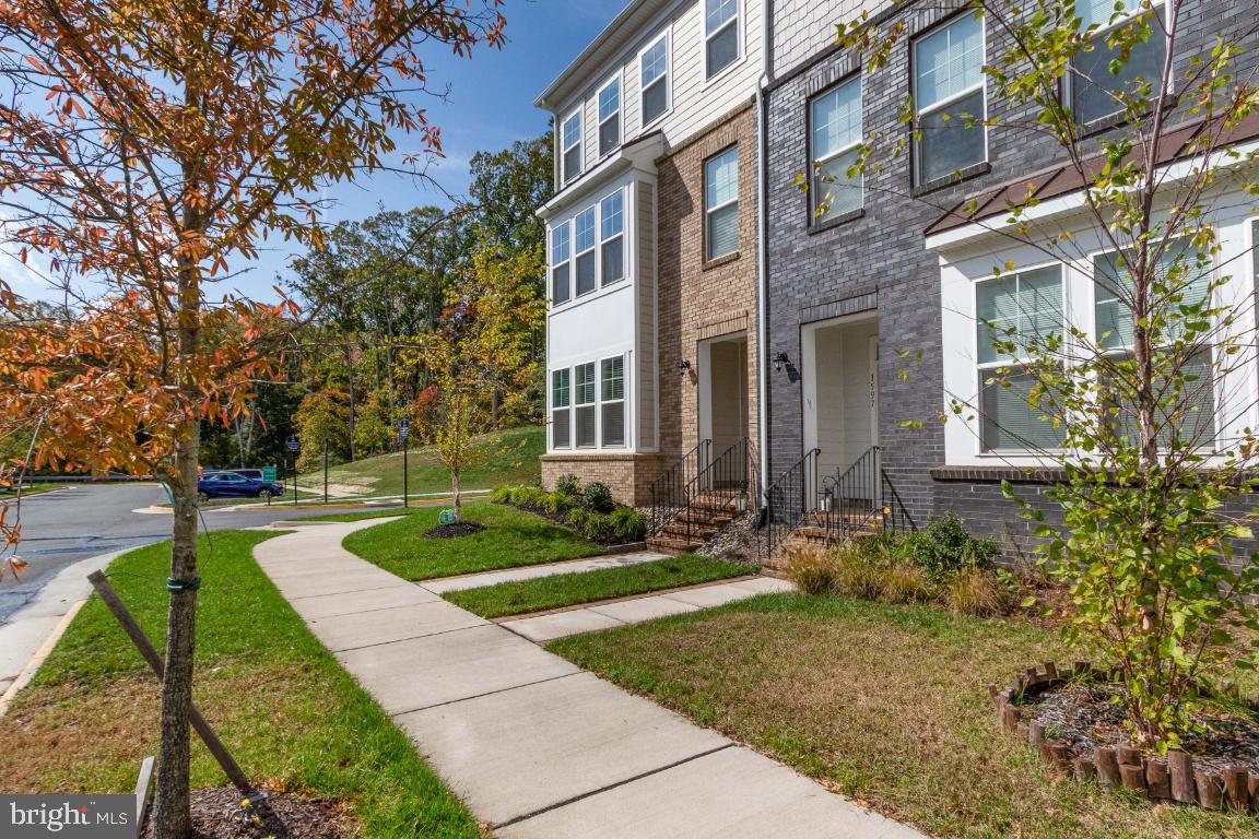 1595 MEADOWLARK GLEN ROAD