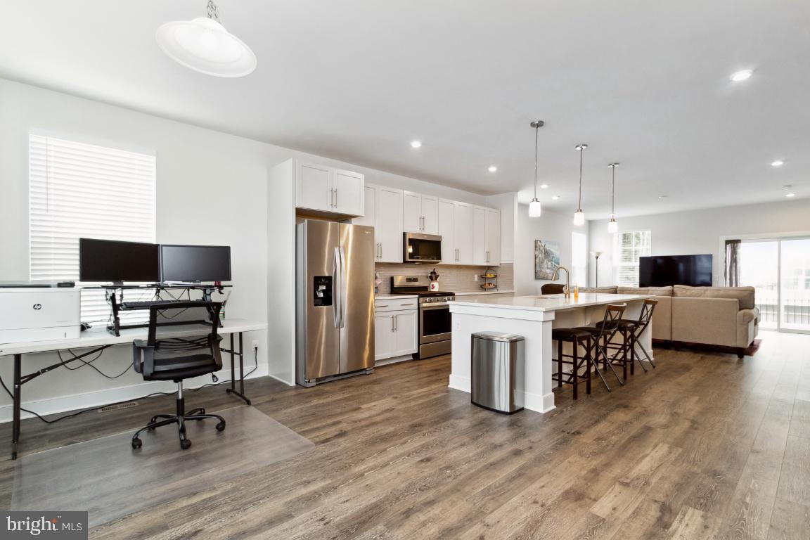 1595 MEADOWLARK GLEN ROAD