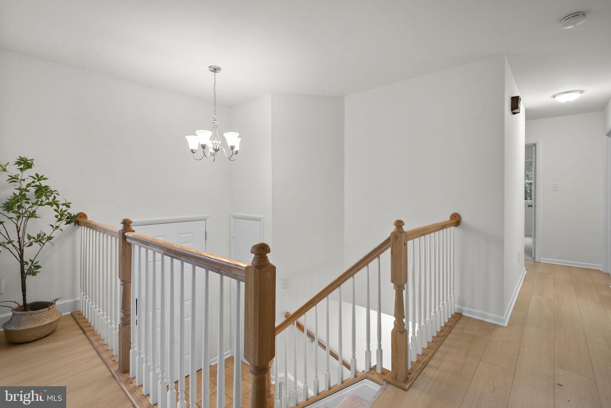 449 CLOVERDALE CIRCLE