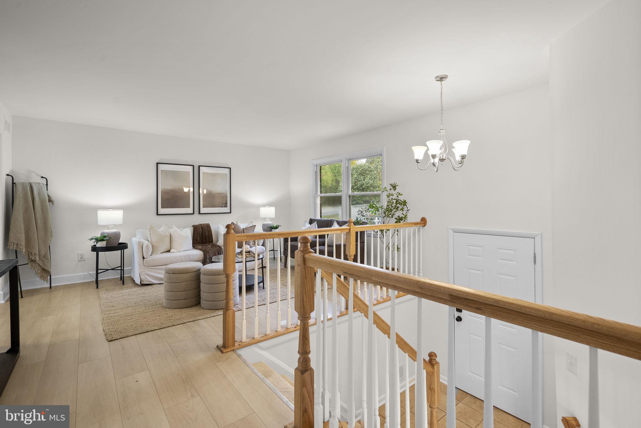449 CLOVERDALE CIRCLE