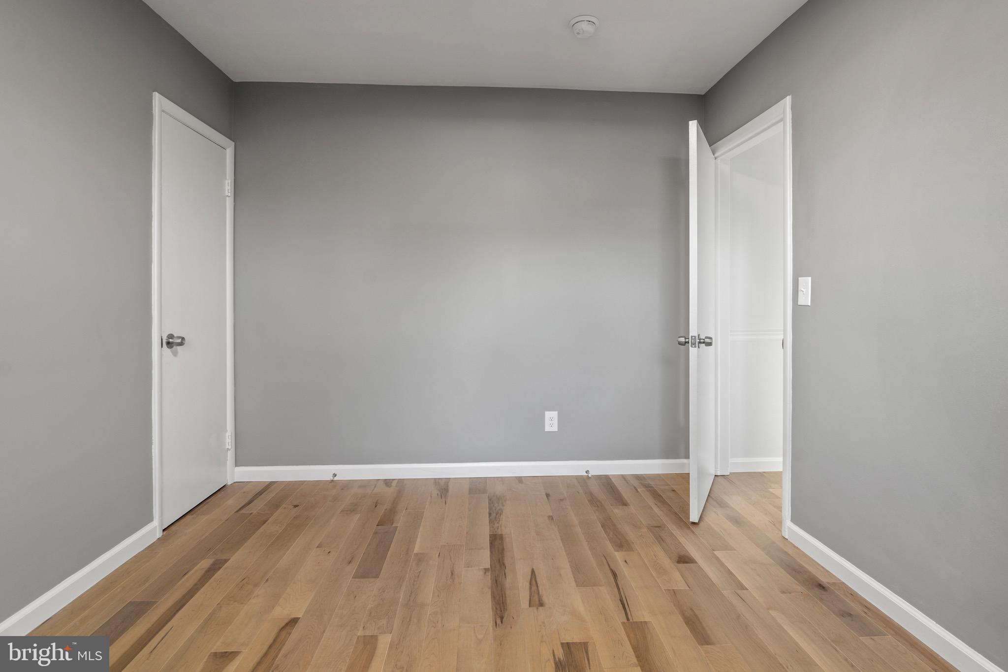 HAMILTON HILLS - Residential