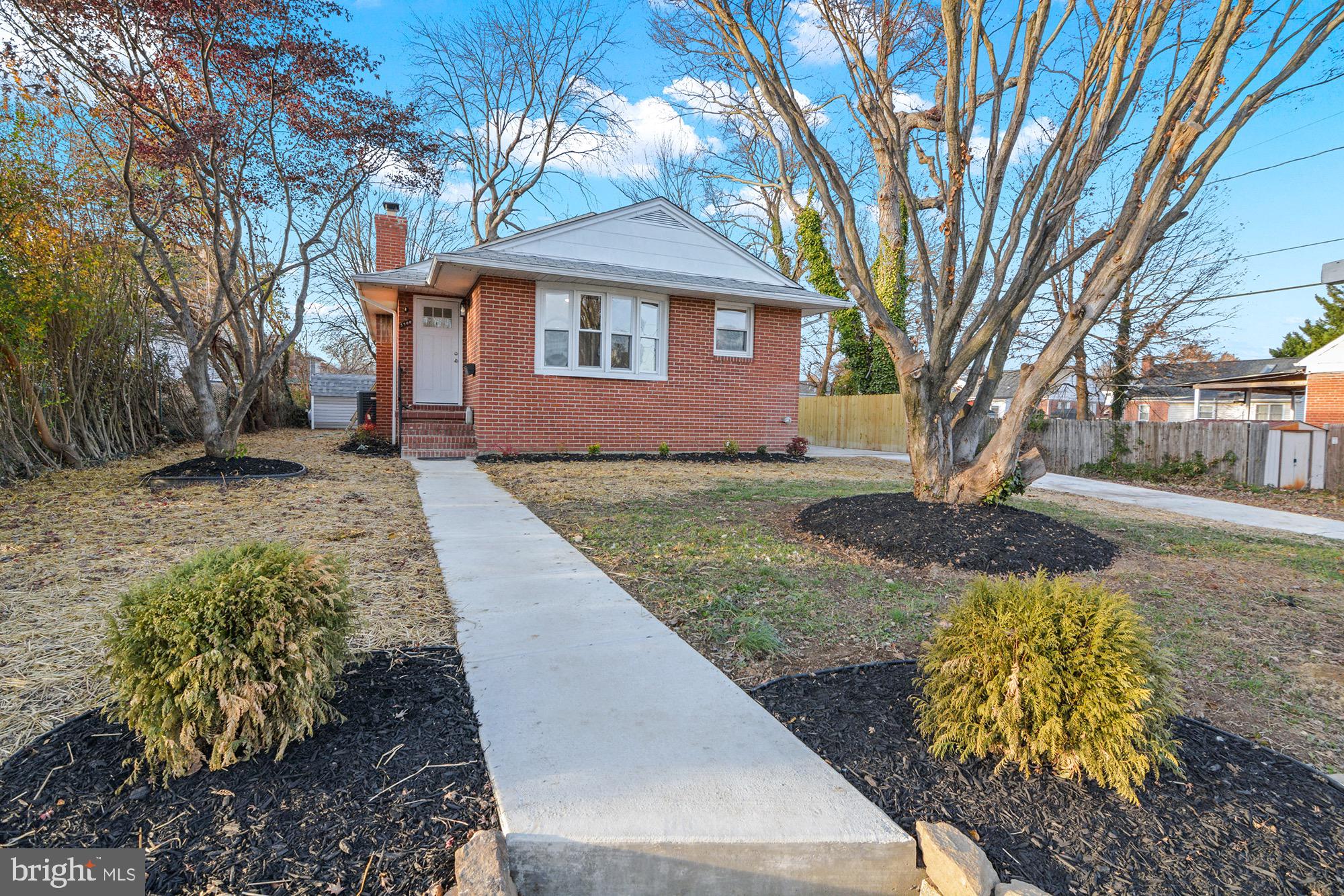 HAMILTON HILLS - Residential