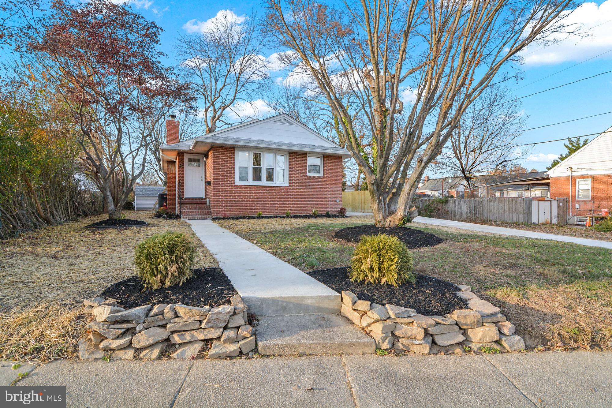 HAMILTON HILLS - Residential