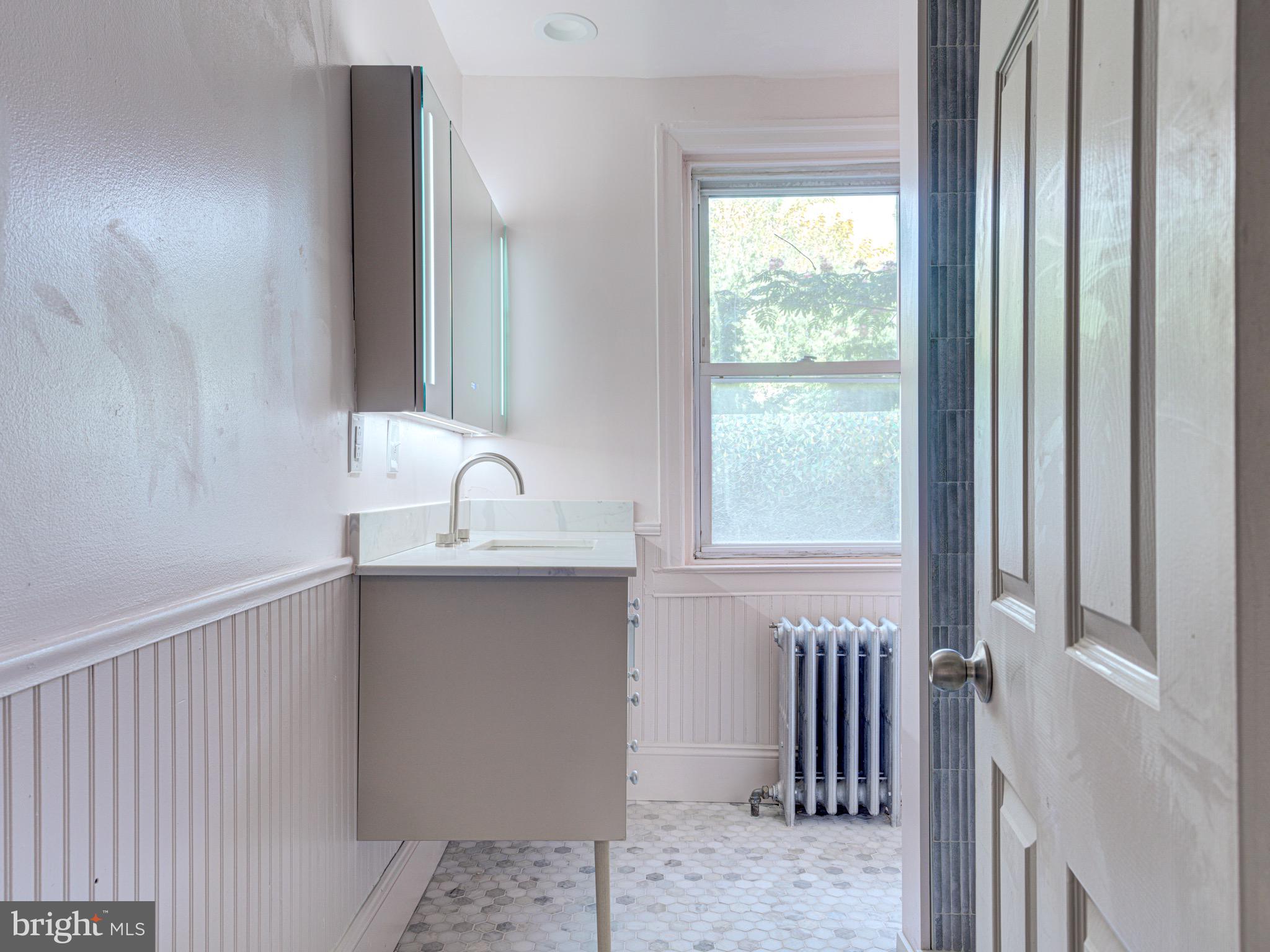 SOUTH KENSINGTON - Residential Lease