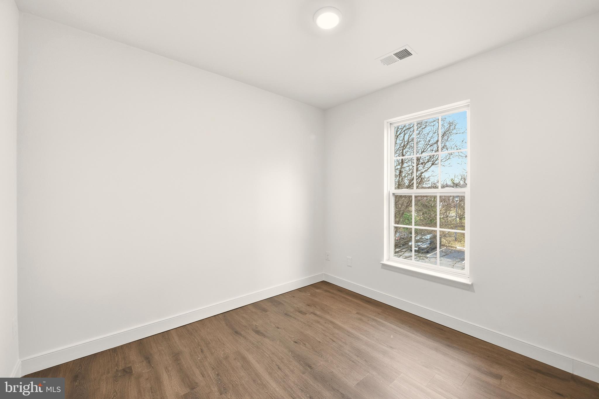 SOMERSET - Residential