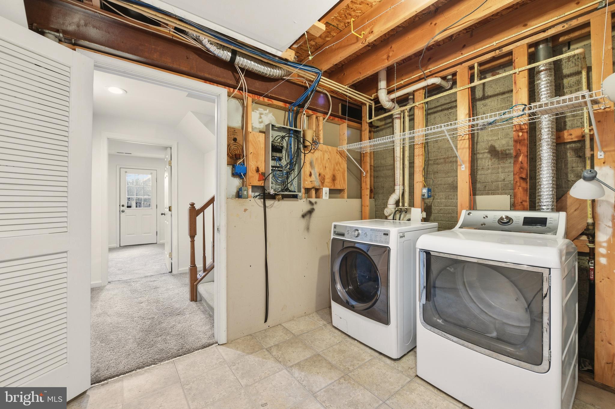 SOMERSET - Residential