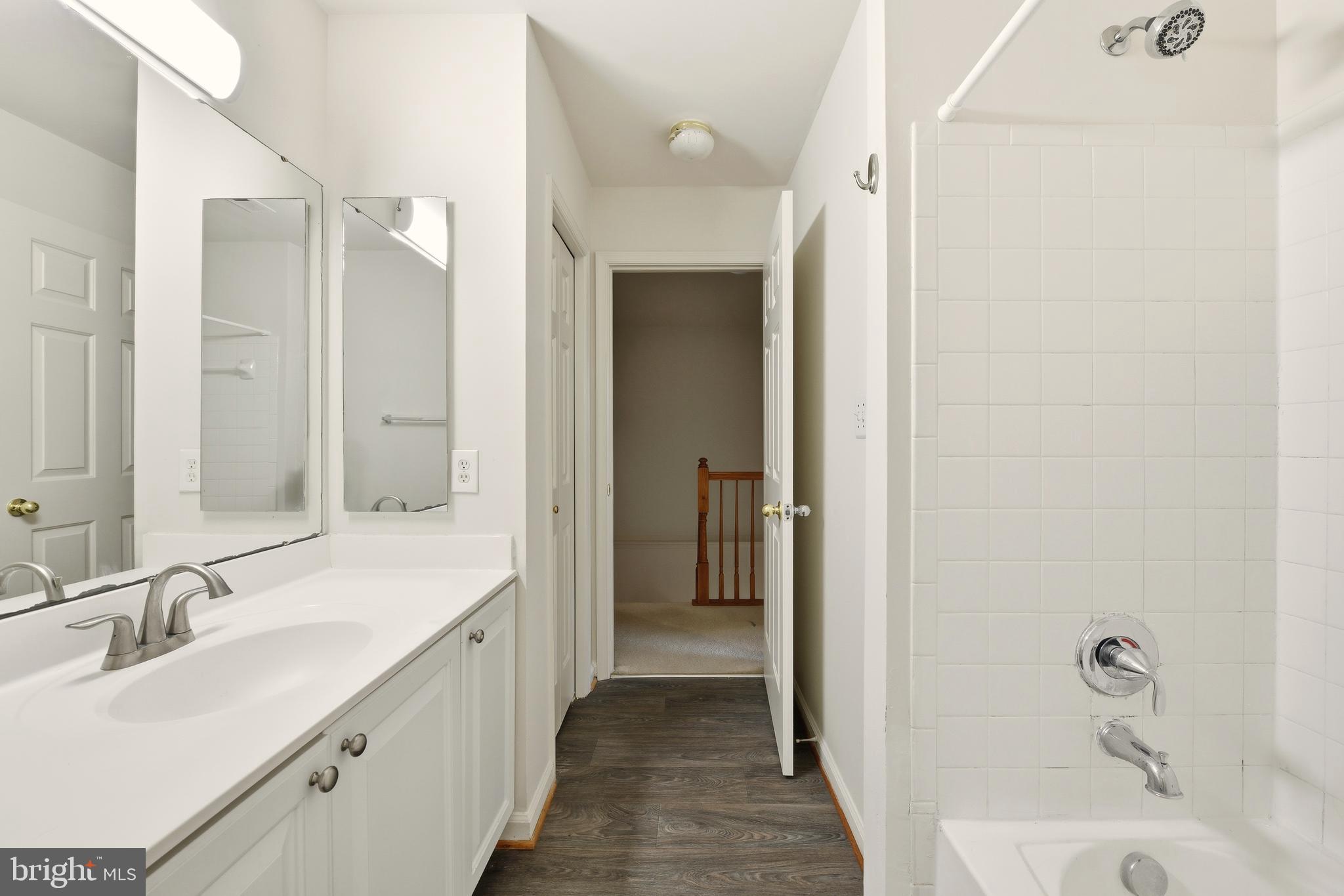 SOMERSET - Residential