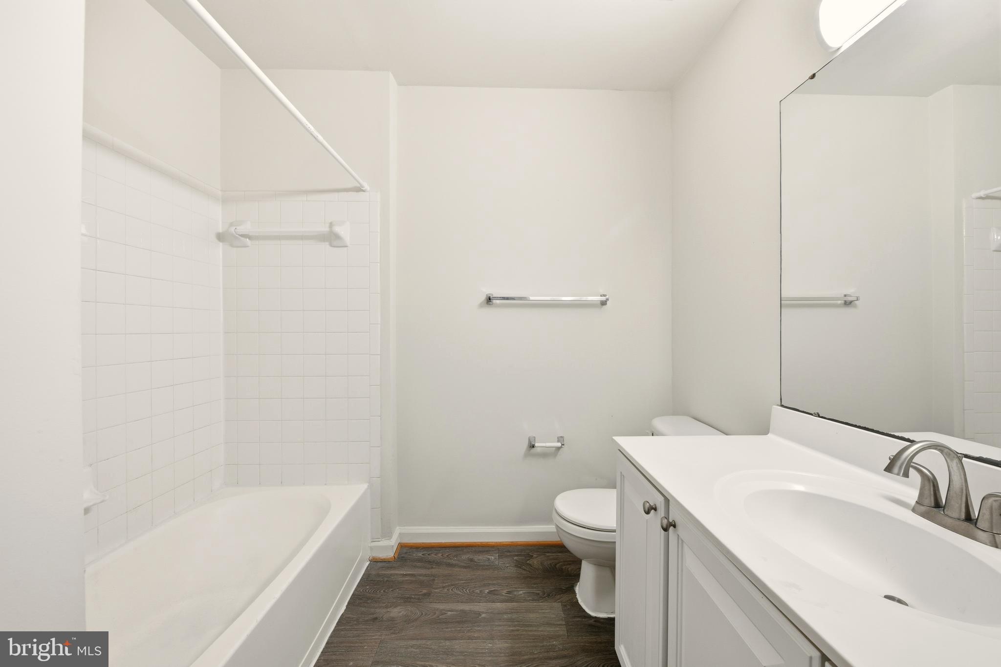 SOMERSET - Residential