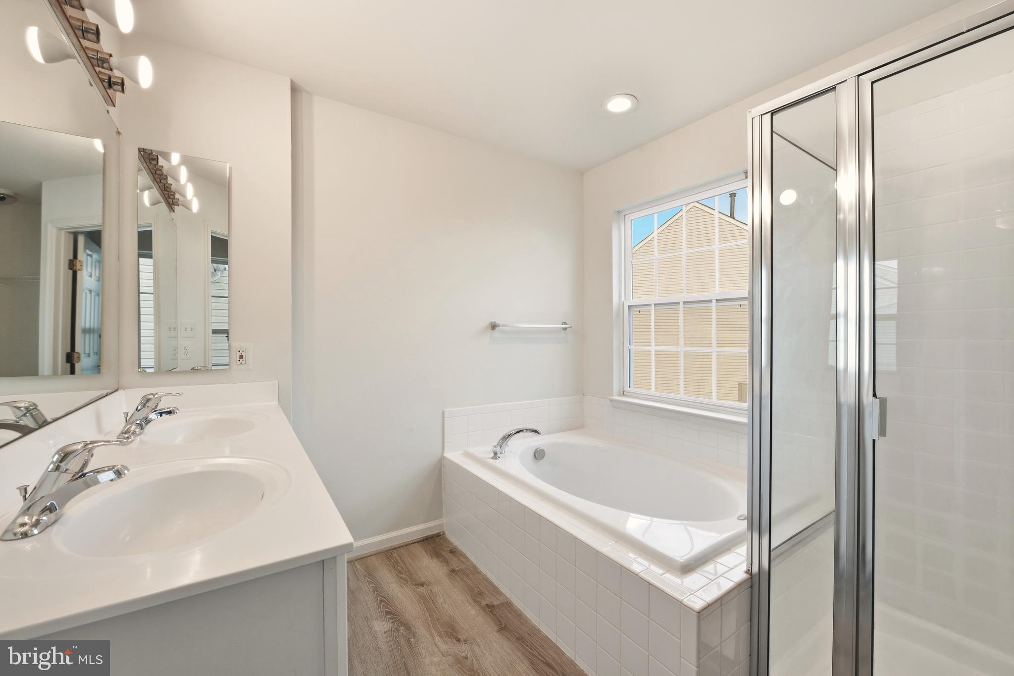 SOMERSET - Residential