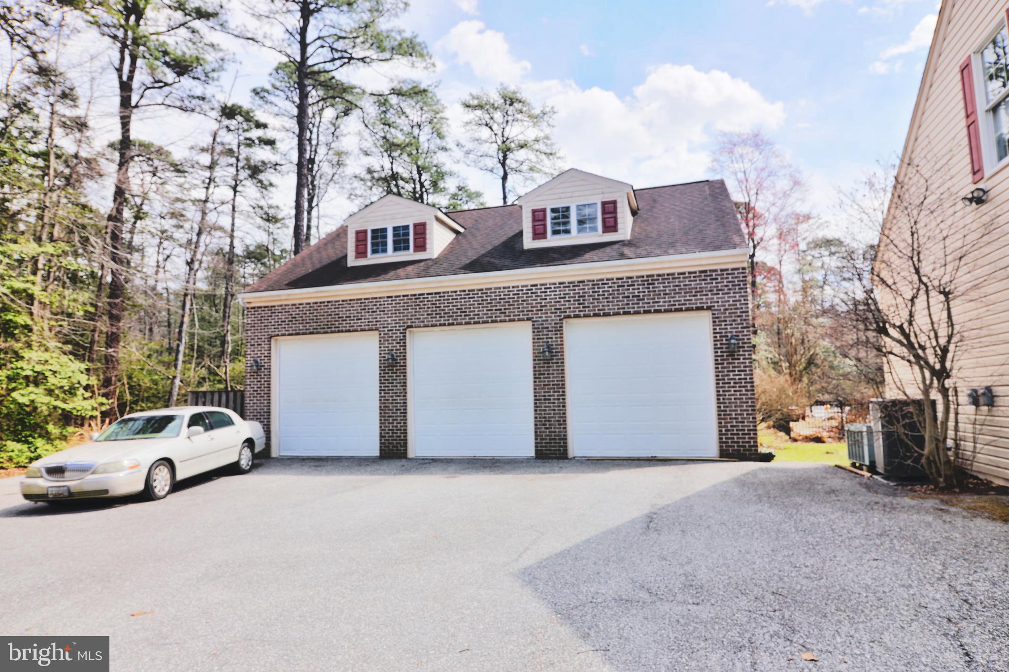 COUNTRYSIDE - Residential