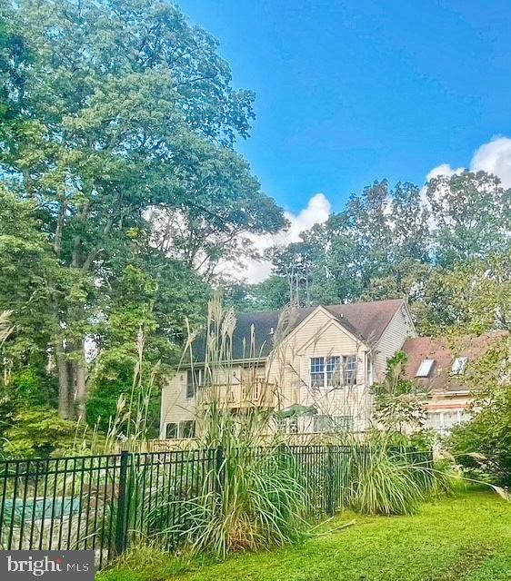 COUNTRYSIDE - Residential