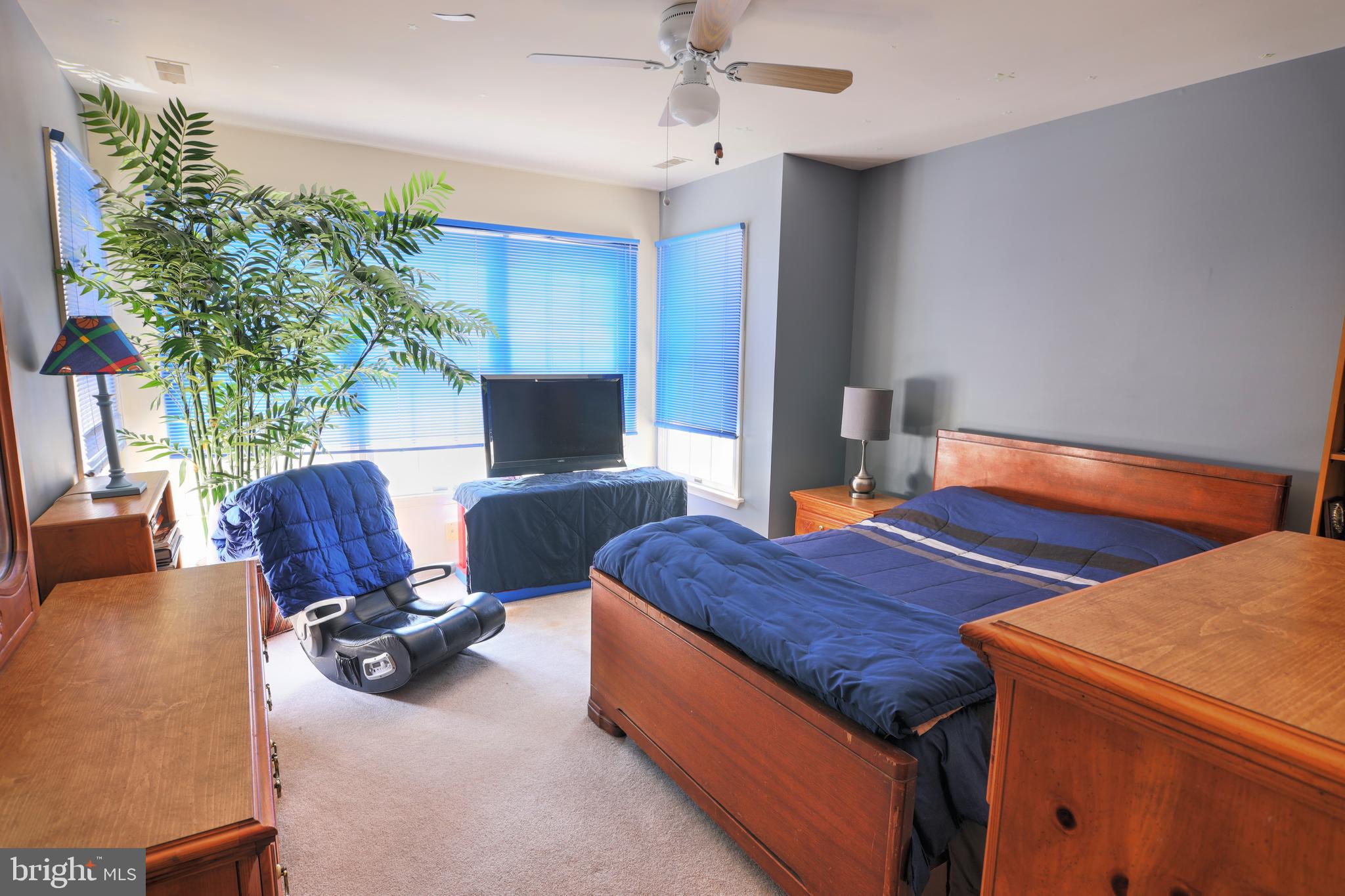 COUNTRYSIDE - Residential