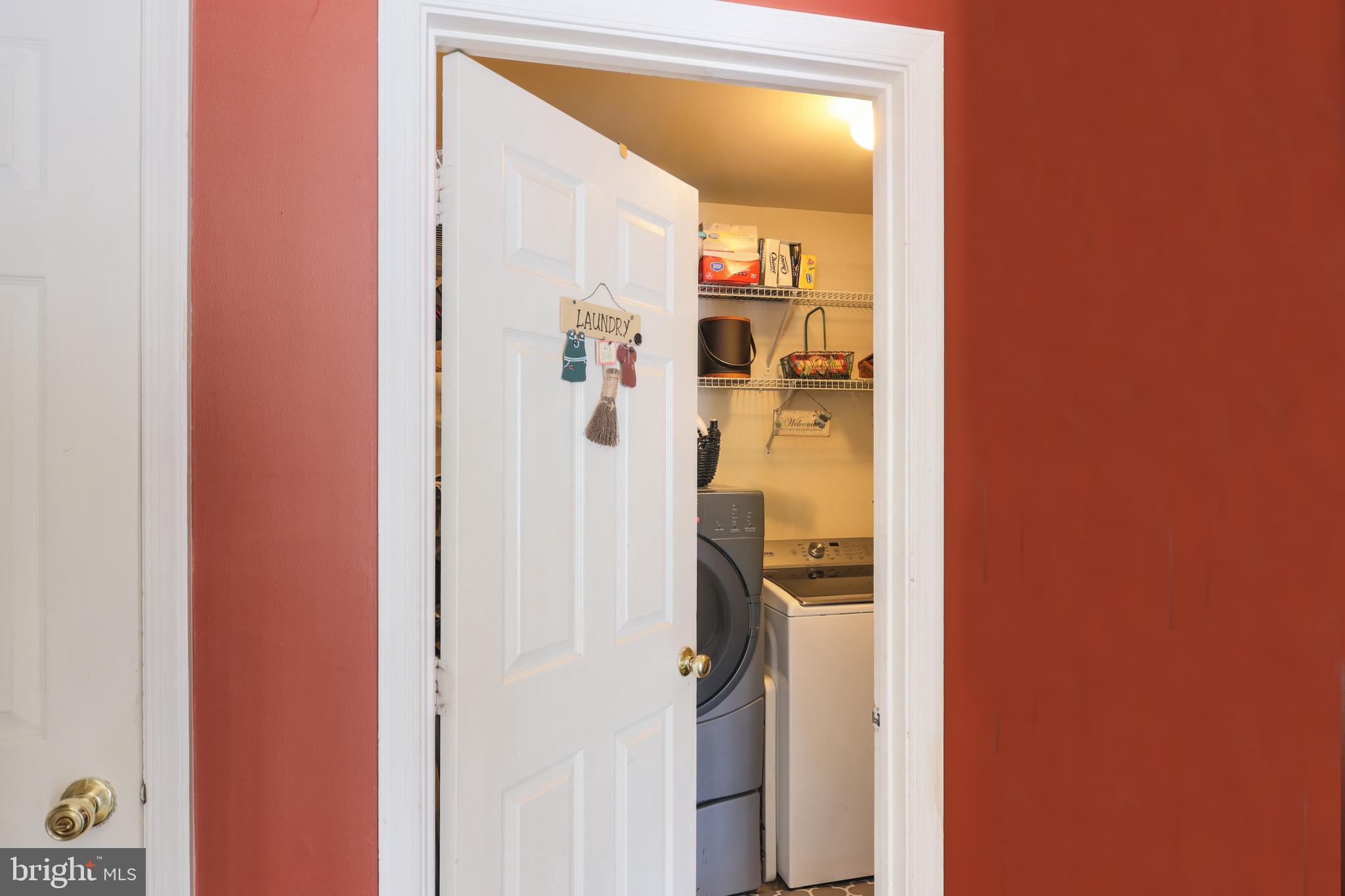 COUNTRYSIDE - Residential