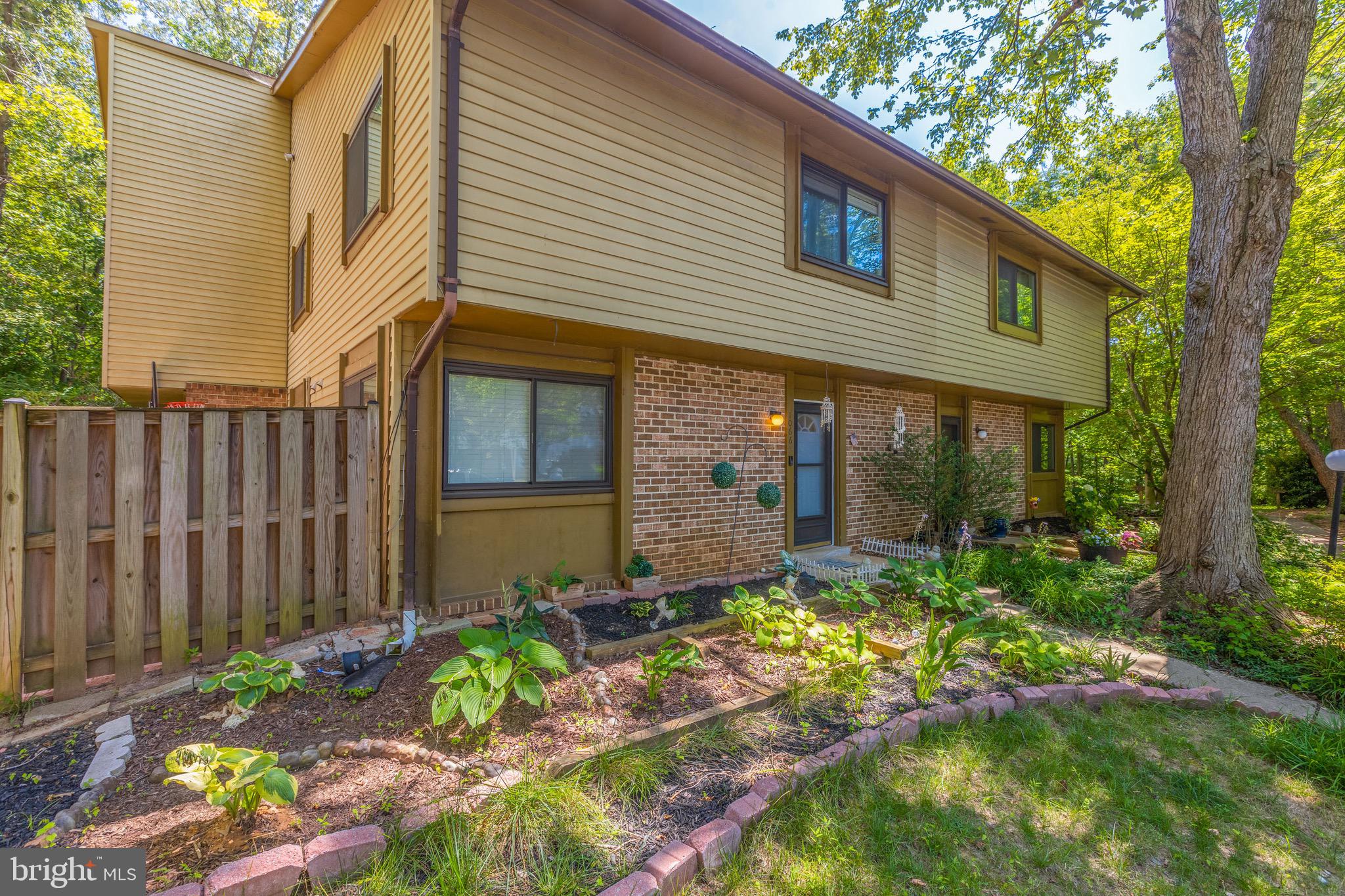 BURKE CENTRE CONSERVANCY - Residential Lease