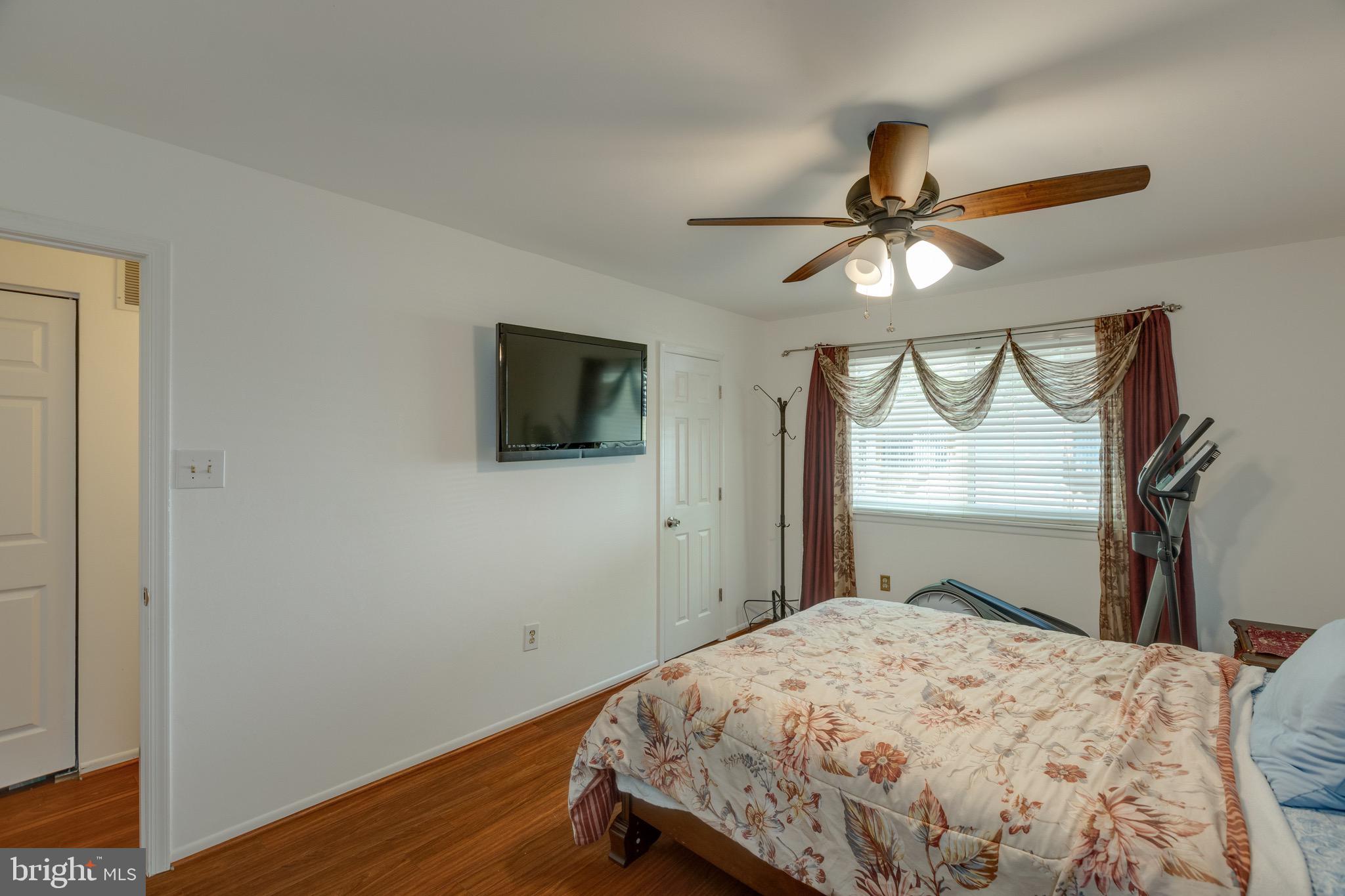 BURKE CENTRE CONSERVANCY - Residential Lease