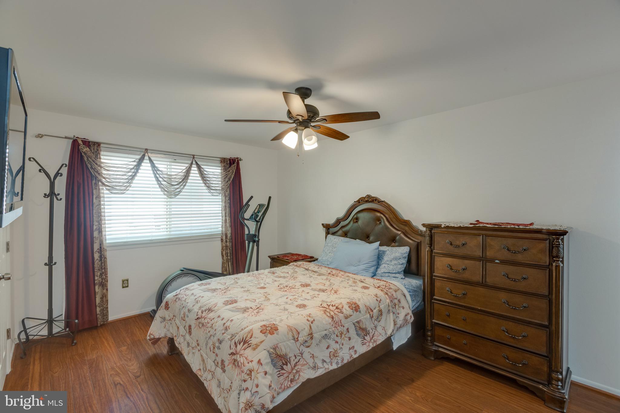 BURKE CENTRE CONSERVANCY - Residential Lease