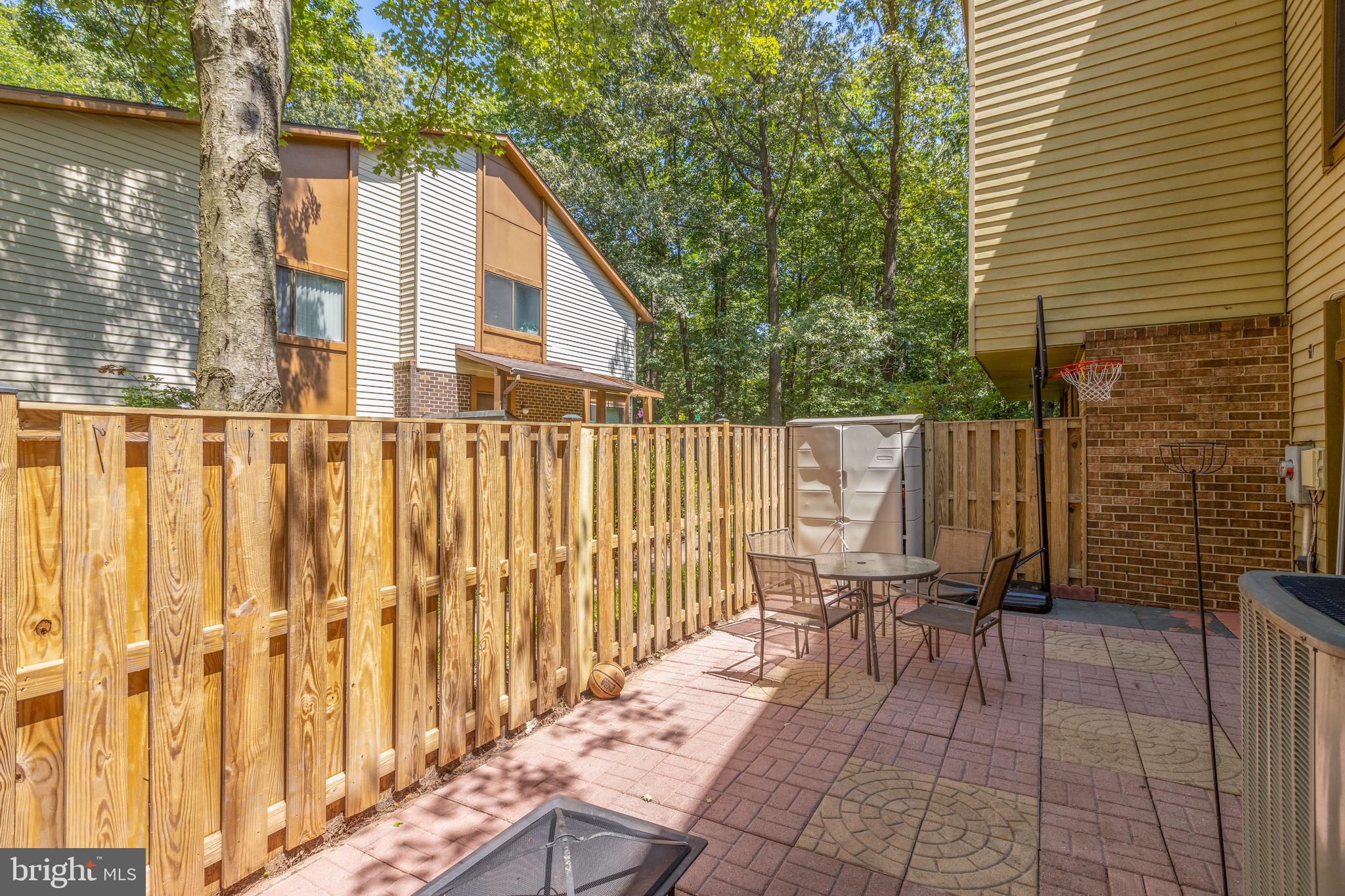 BURKE CENTRE CONSERVANCY - Residential Lease