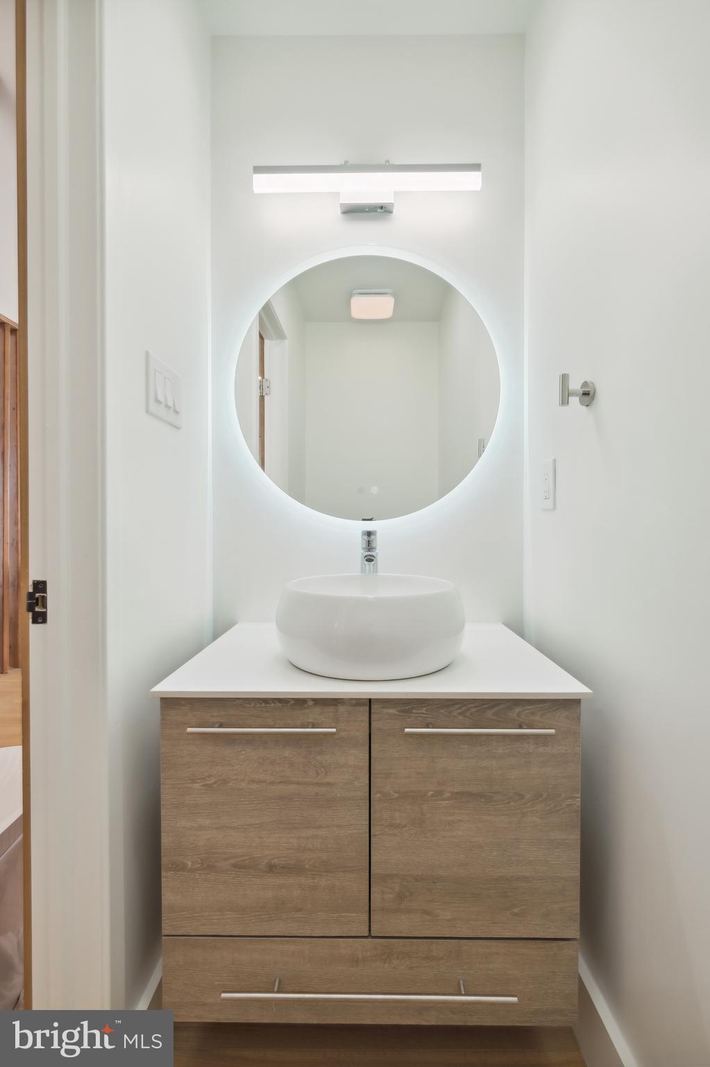 LONGMEAD - Residential