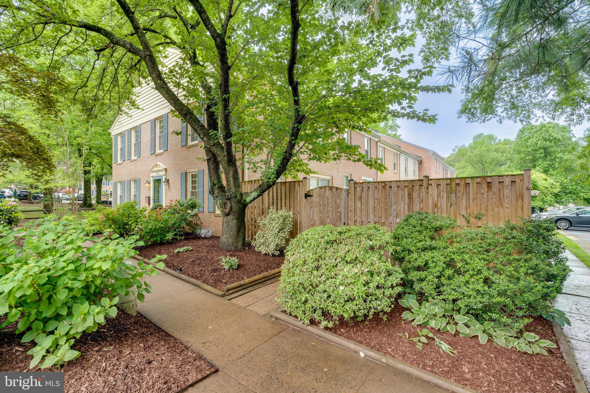 DEEPWOOD - Residential