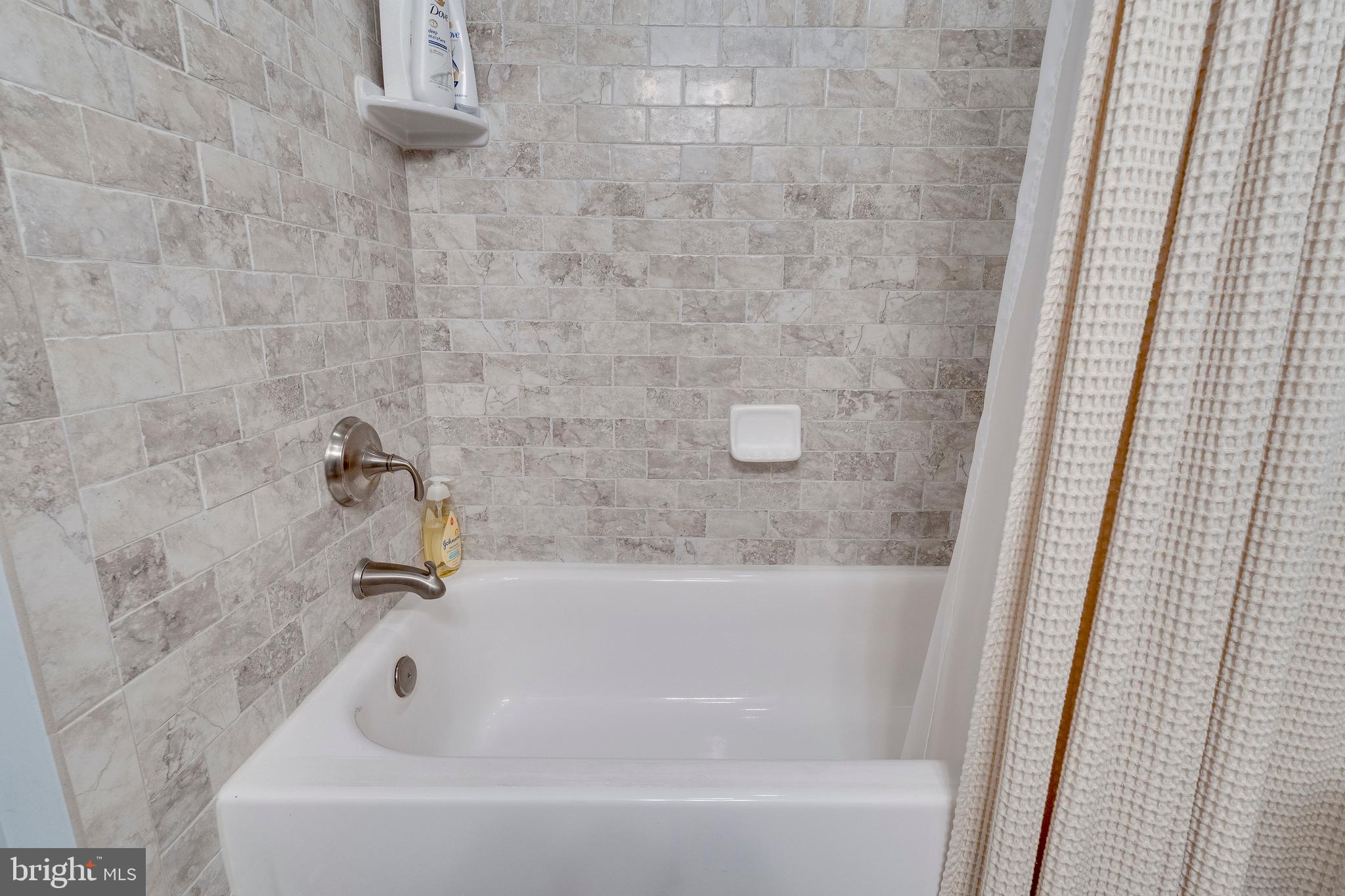 DEEPWOOD - Residential