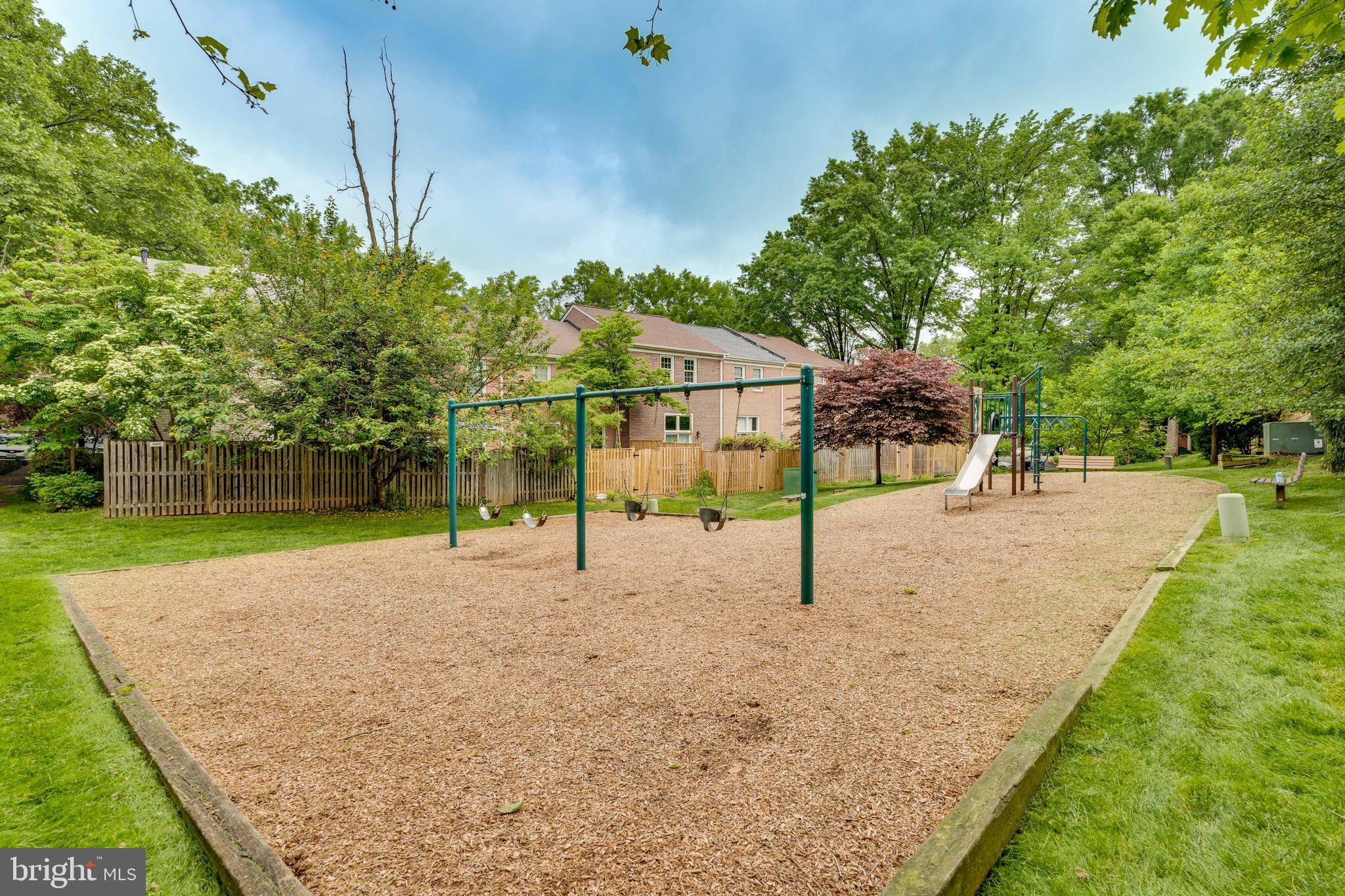 DEEPWOOD - Residential