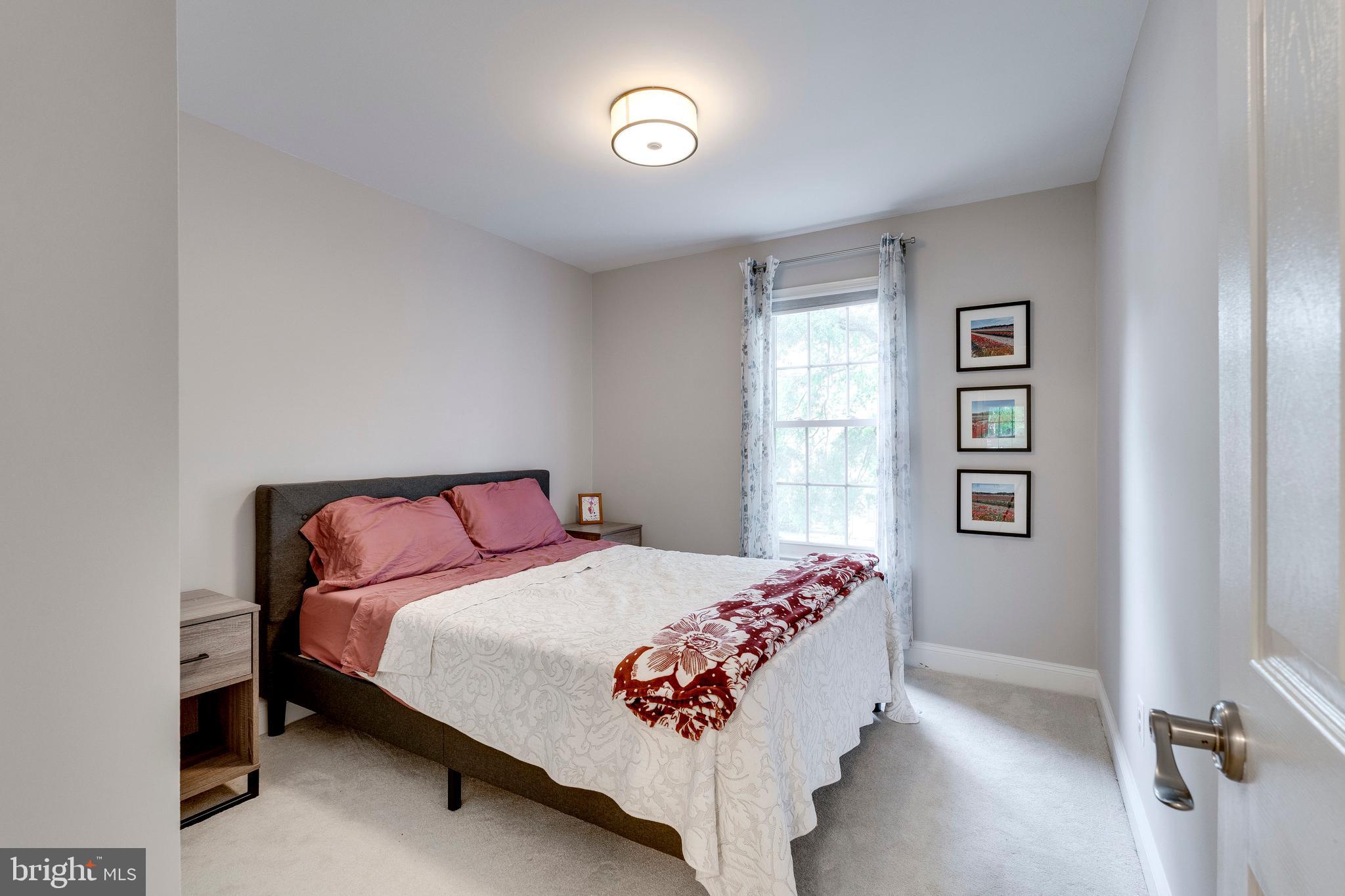 DEEPWOOD - Residential