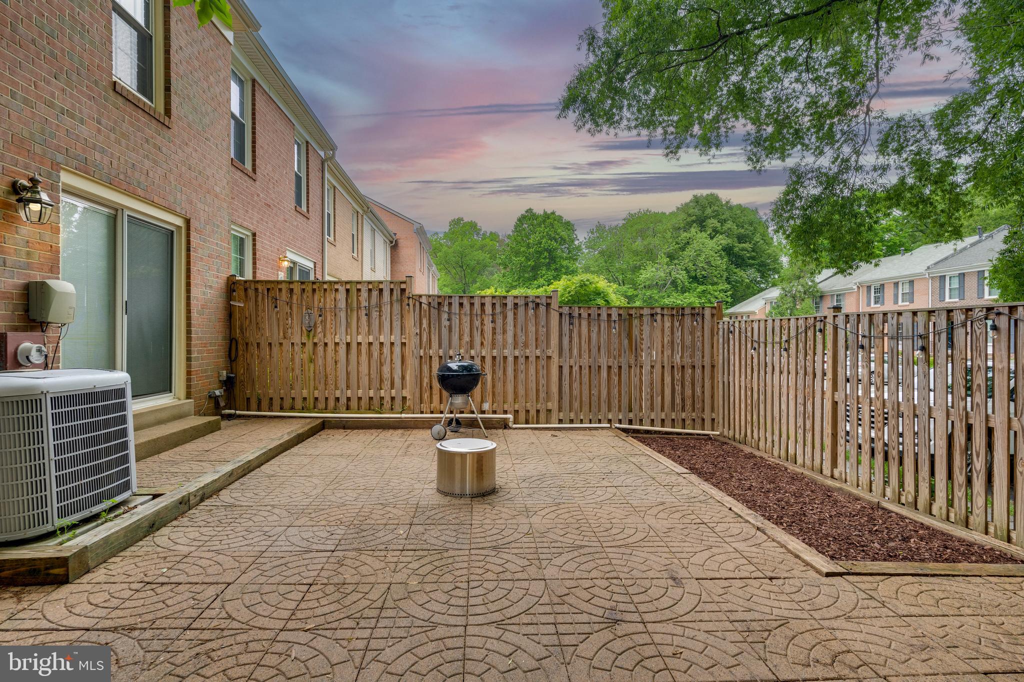 DEEPWOOD - Residential