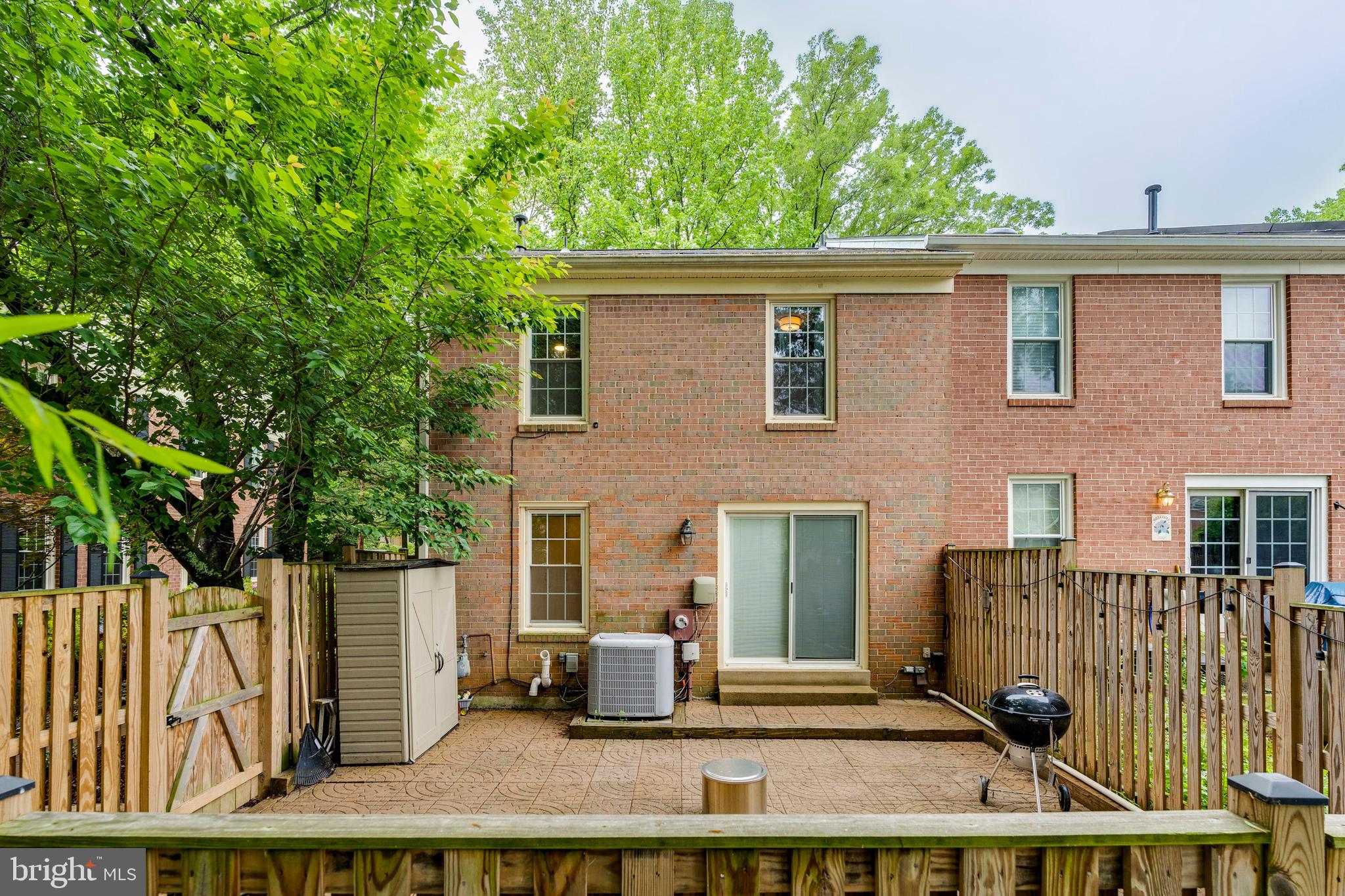 DEEPWOOD - Residential