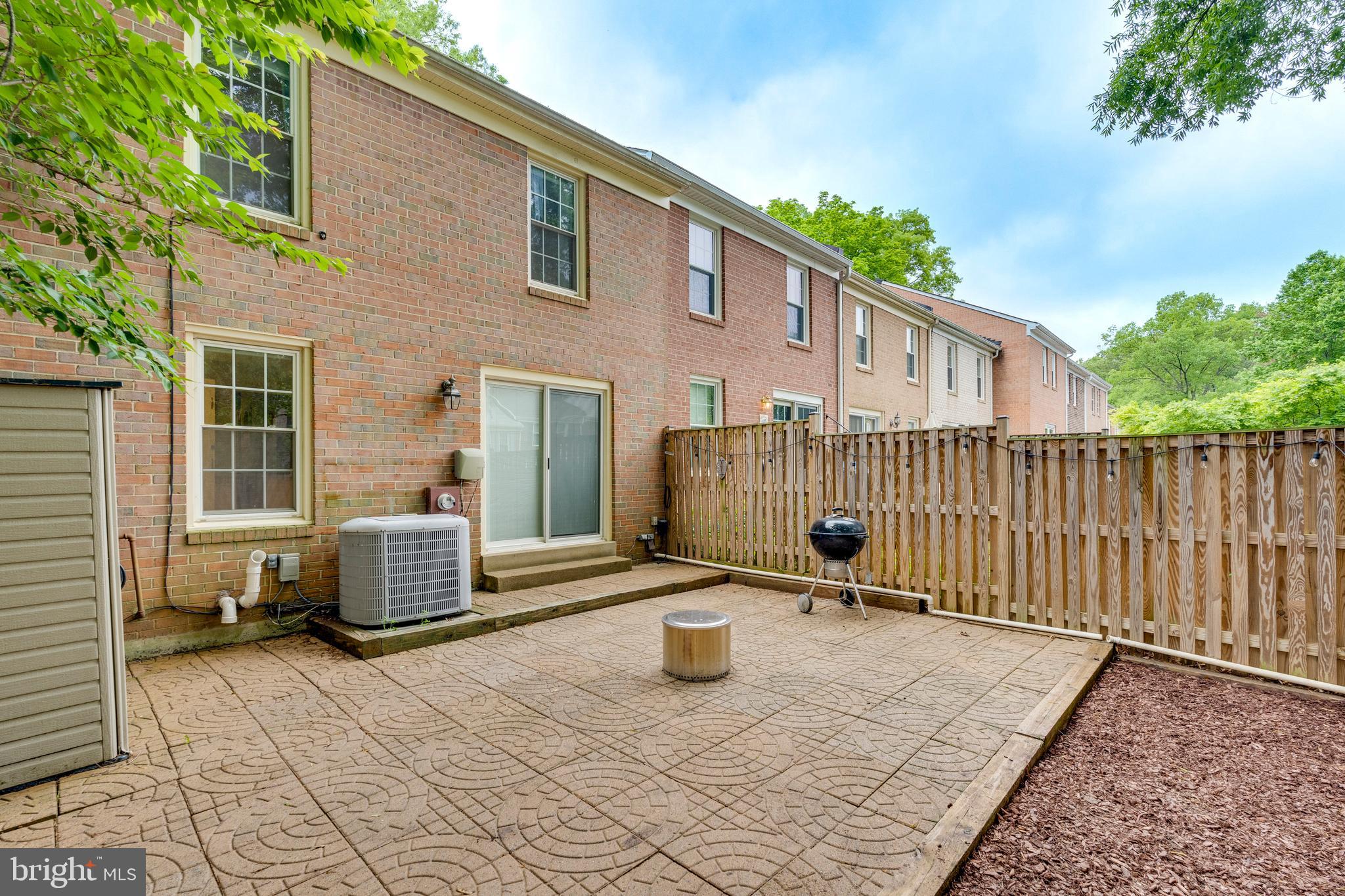 DEEPWOOD - Residential