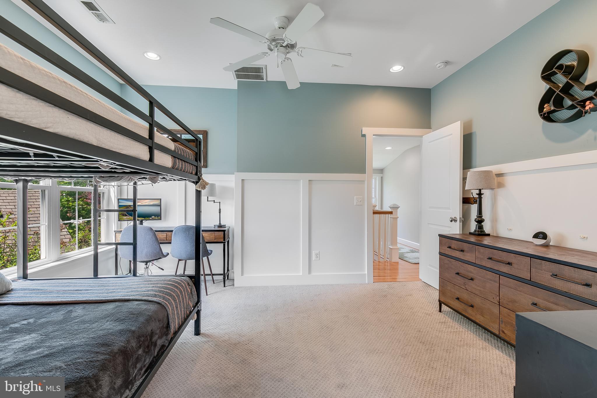 LEEWAY HEIGHTS - Residential