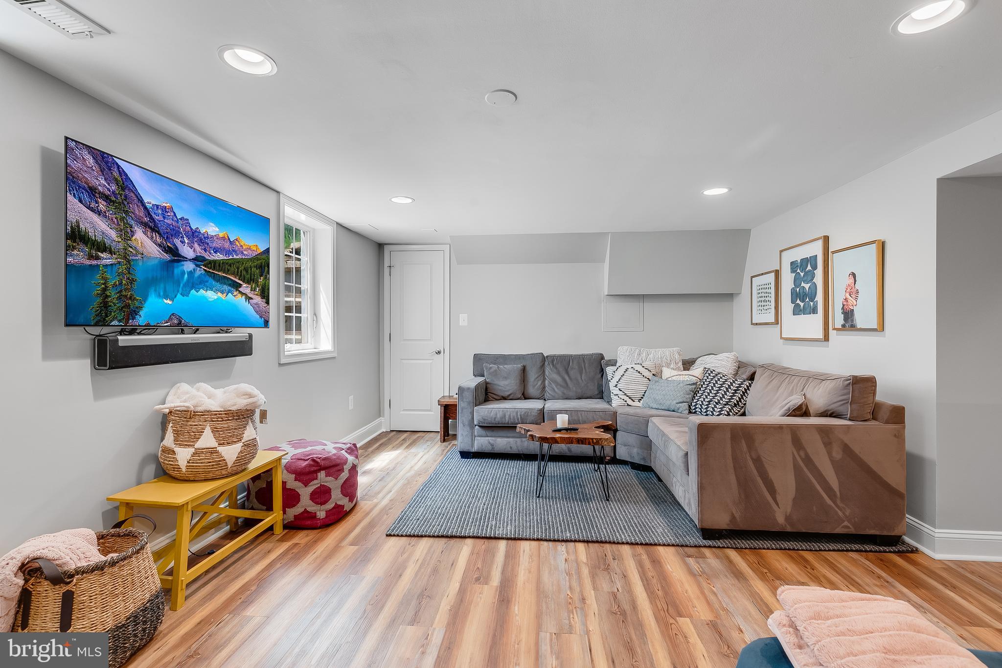 LEEWAY HEIGHTS - Residential