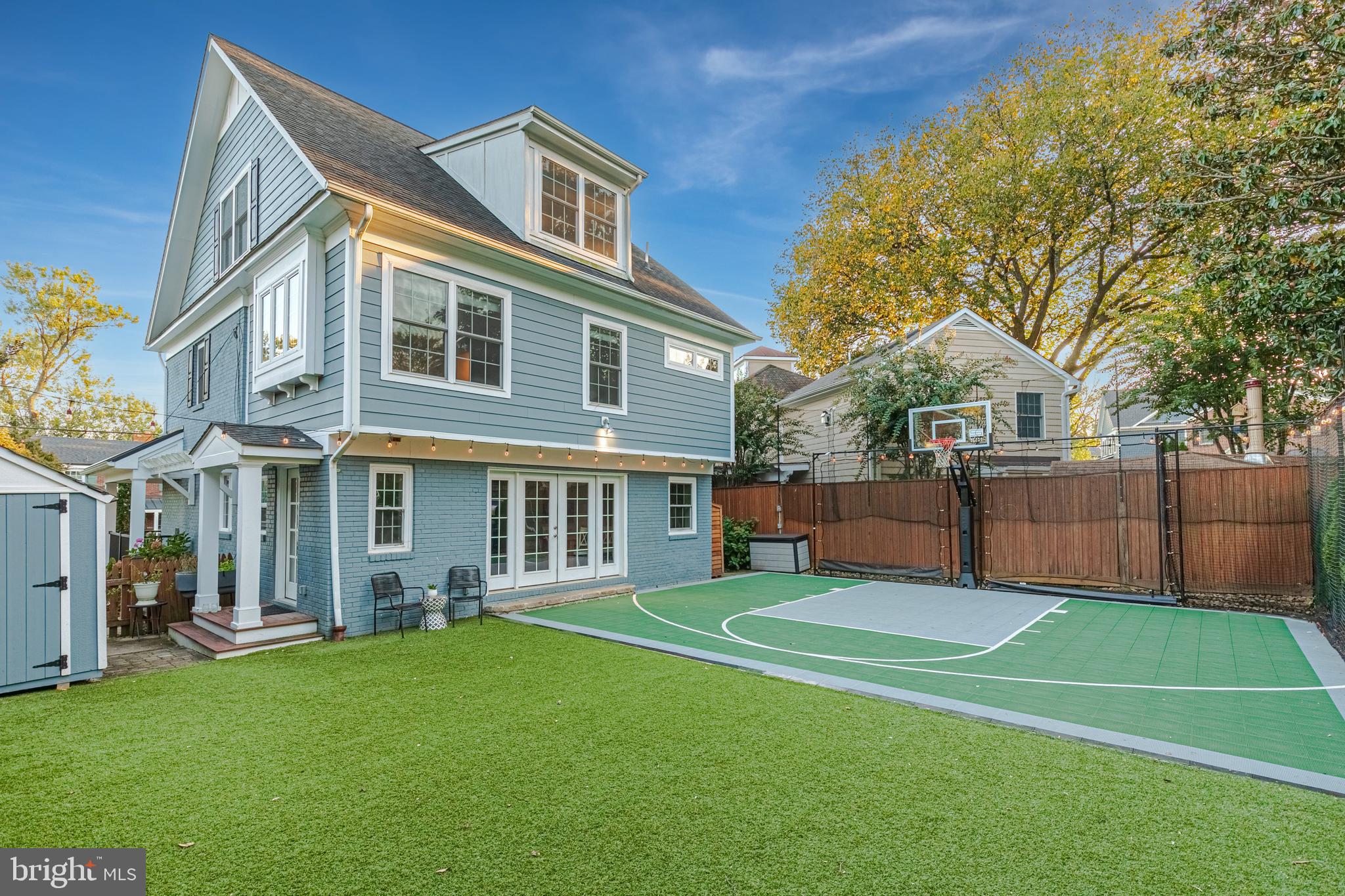 LEEWAY HEIGHTS - Residential